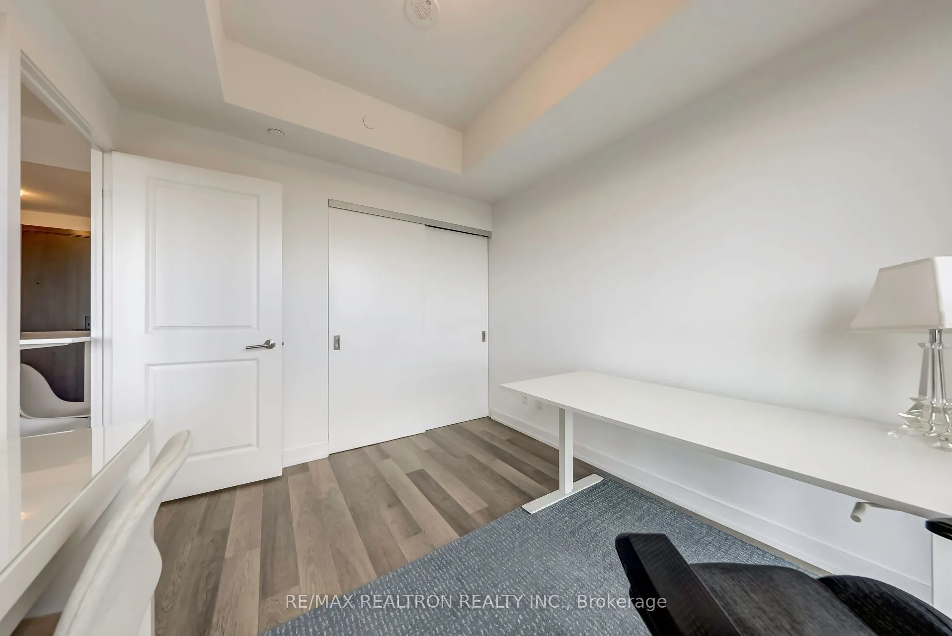 2799 Kingston Road, #907