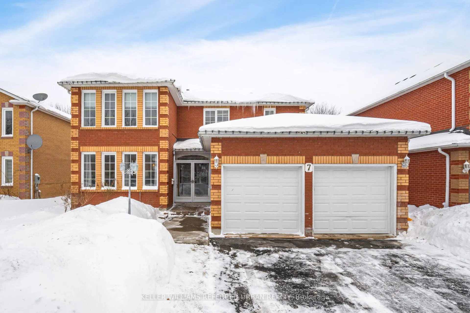 7 Holmes Crescent