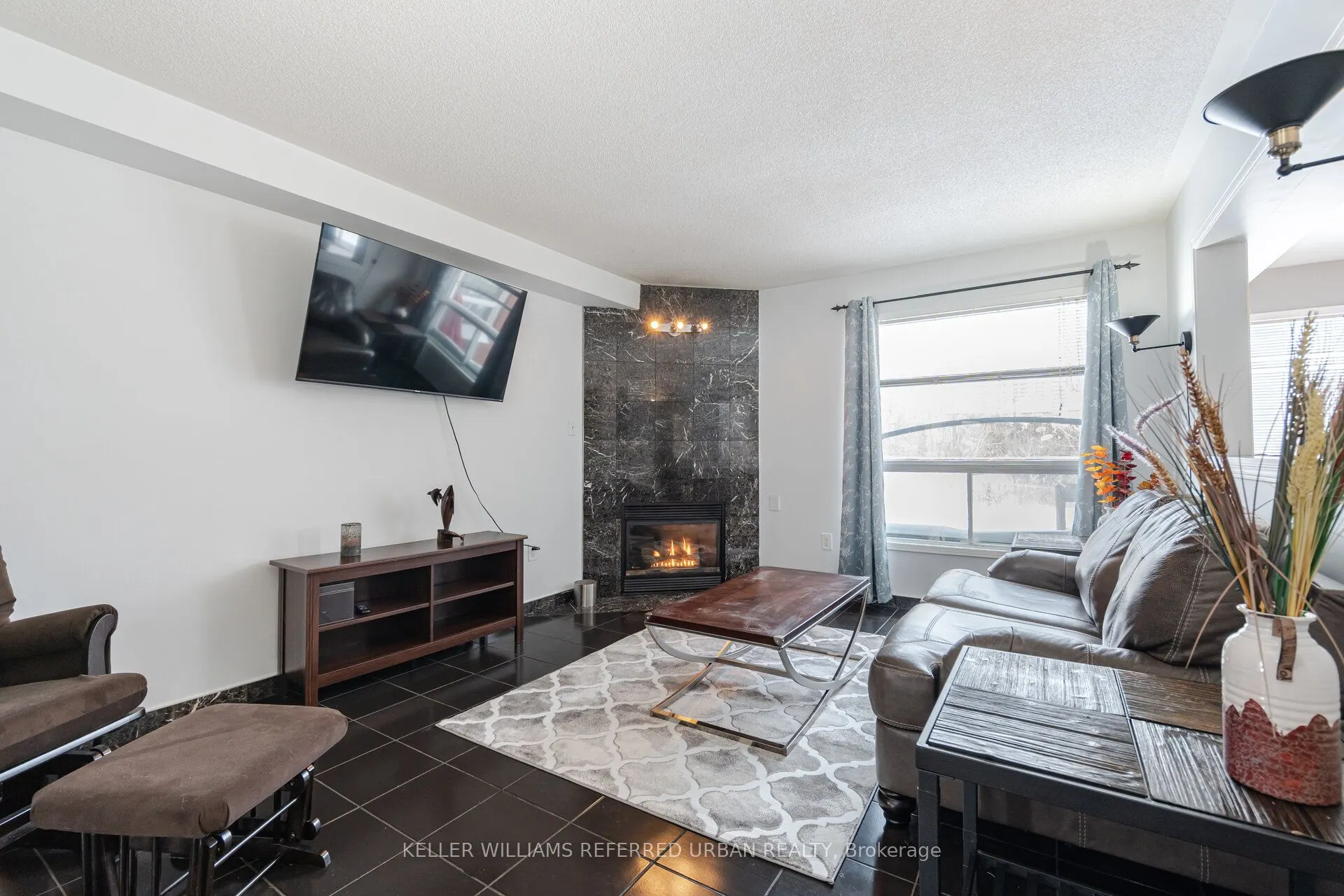 7 Holmes Crescent