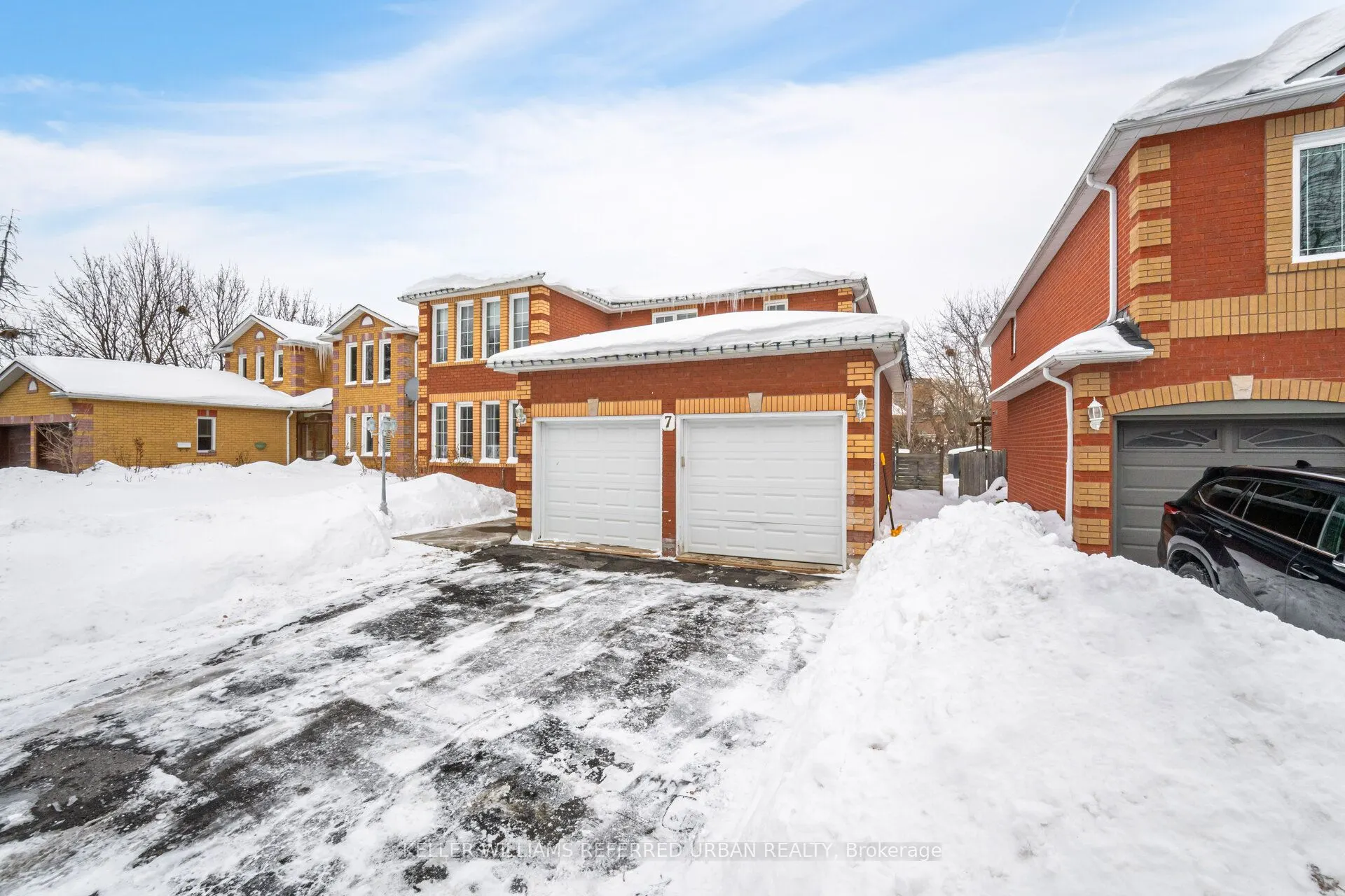7 Holmes Crescent