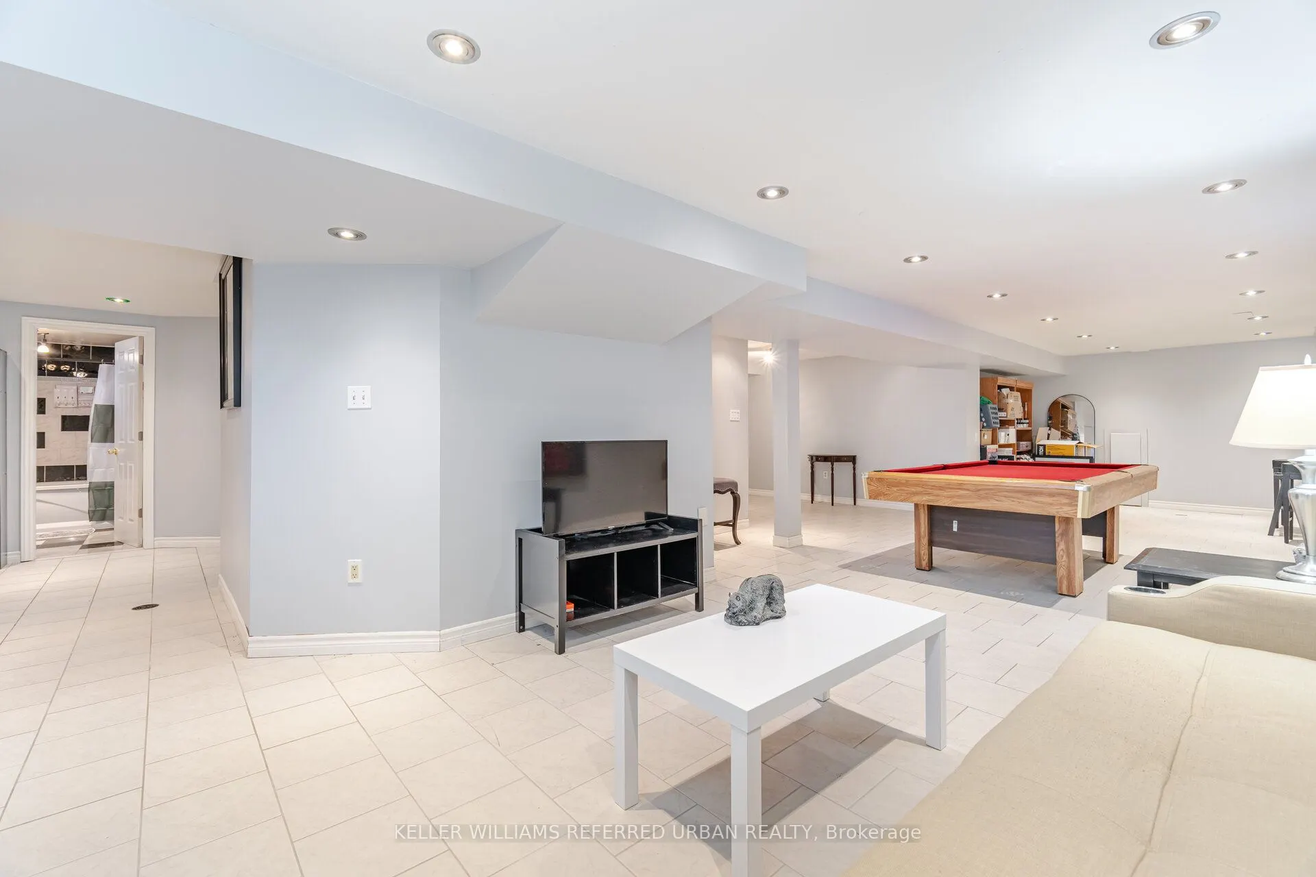 7 Holmes Crescent