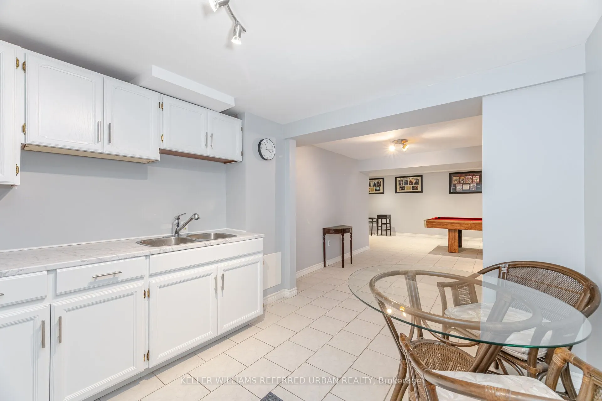 7 Holmes Crescent