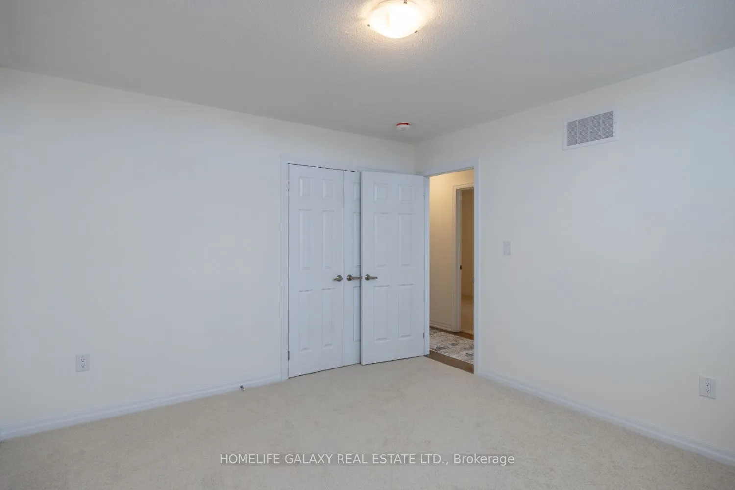 10 Ed Ewert Avenue