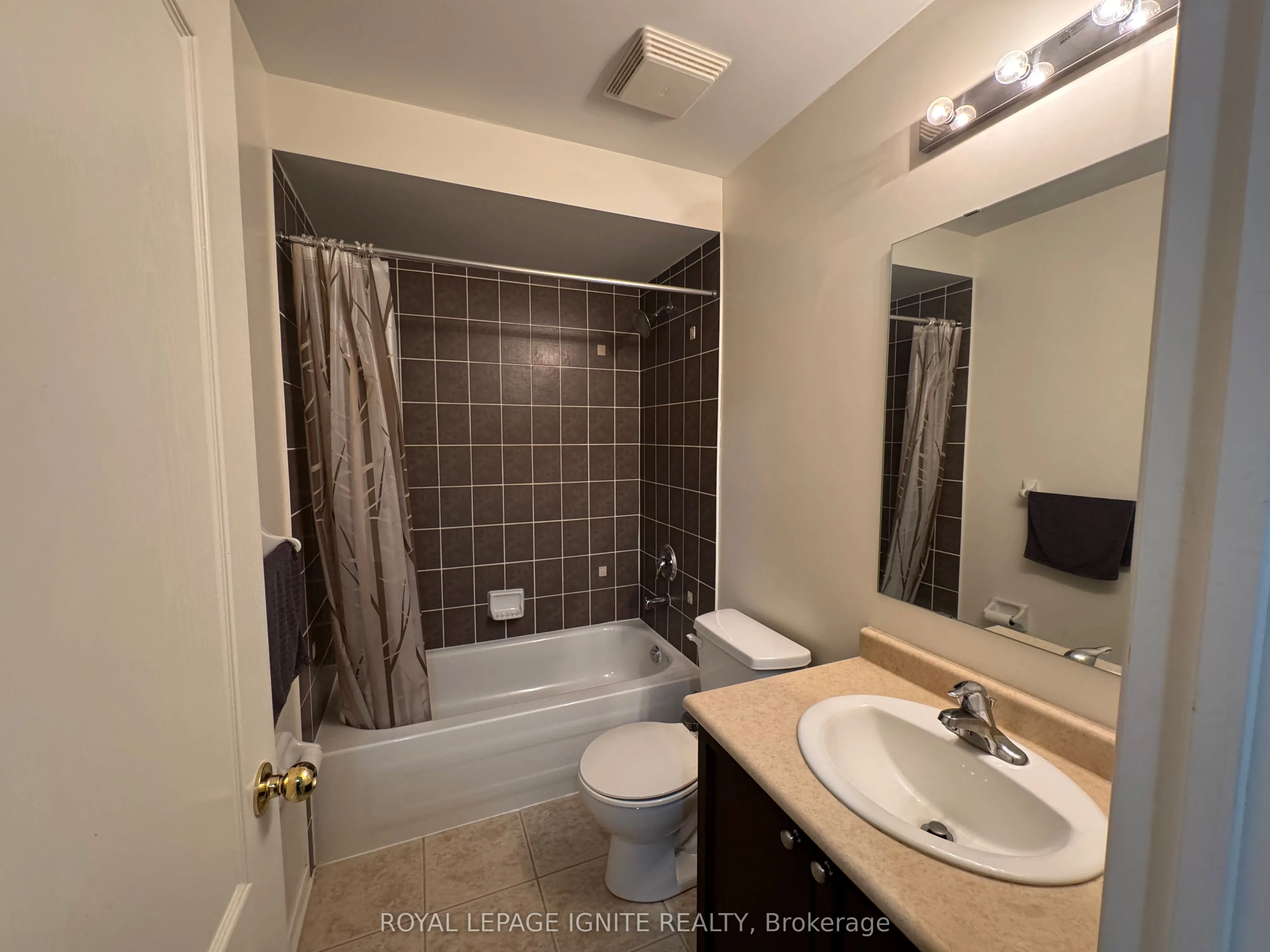 72 Oakins Lane #36