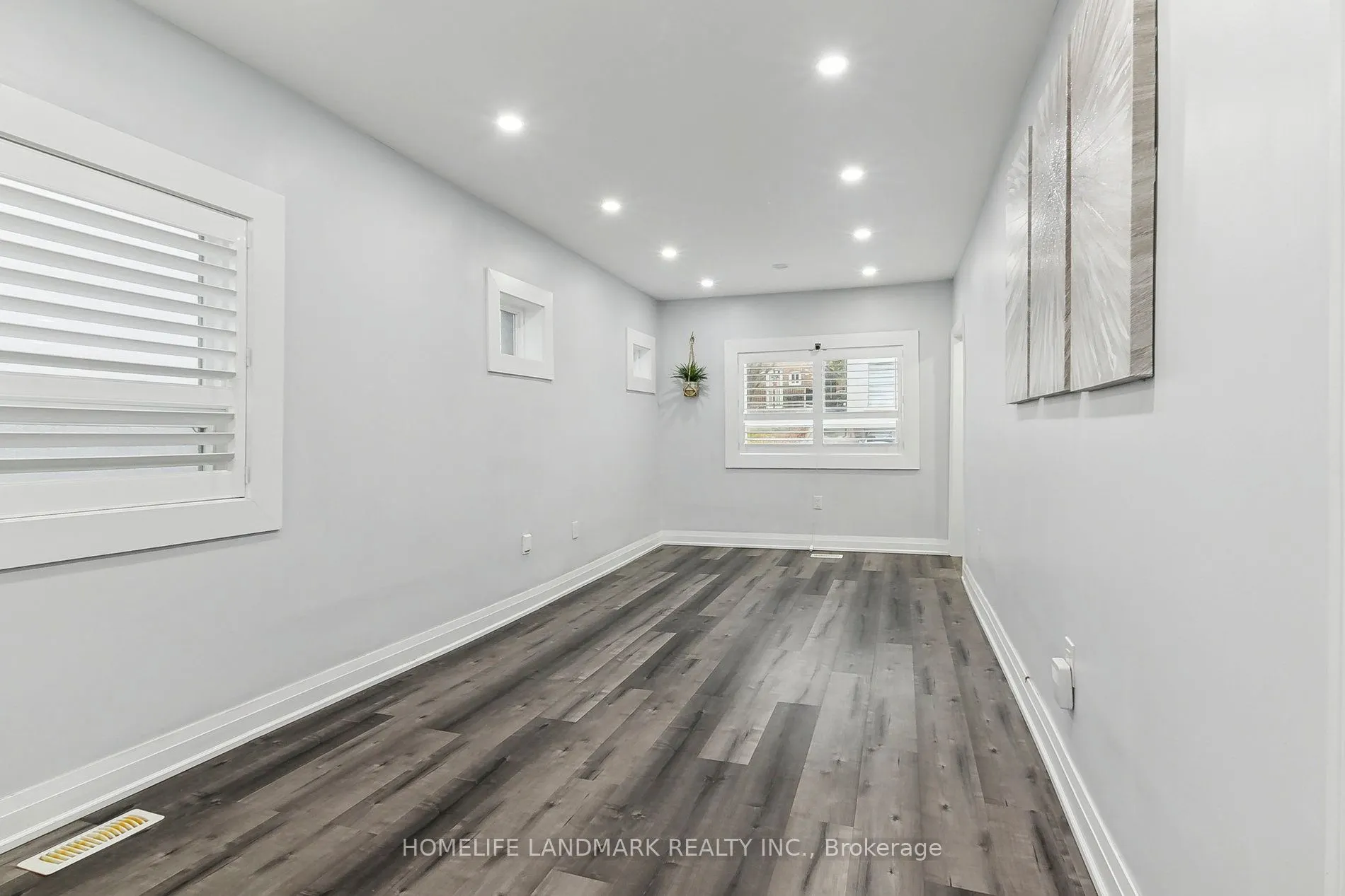 35 Wallington Avenue