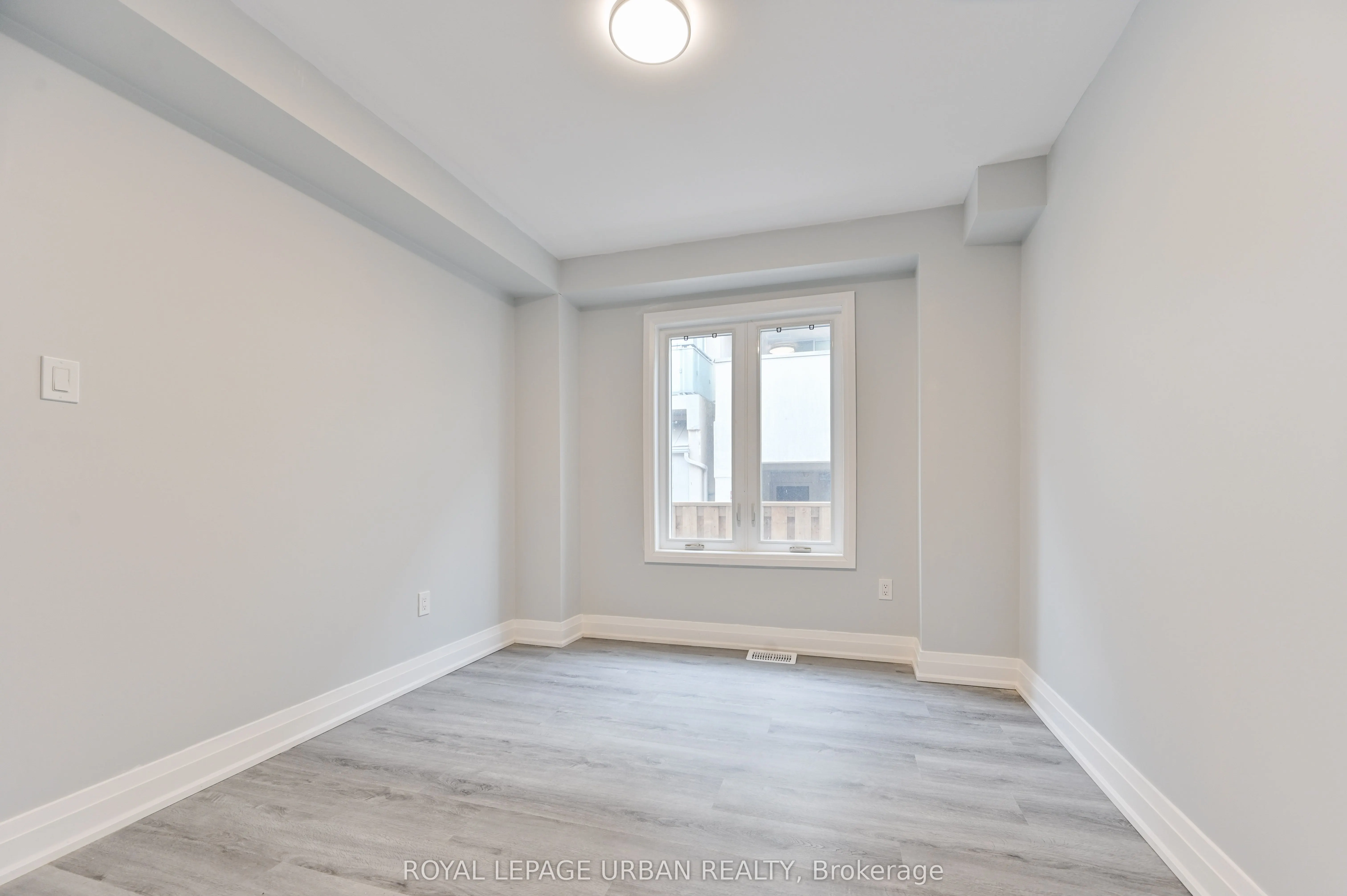 208 Woodbine Avenue