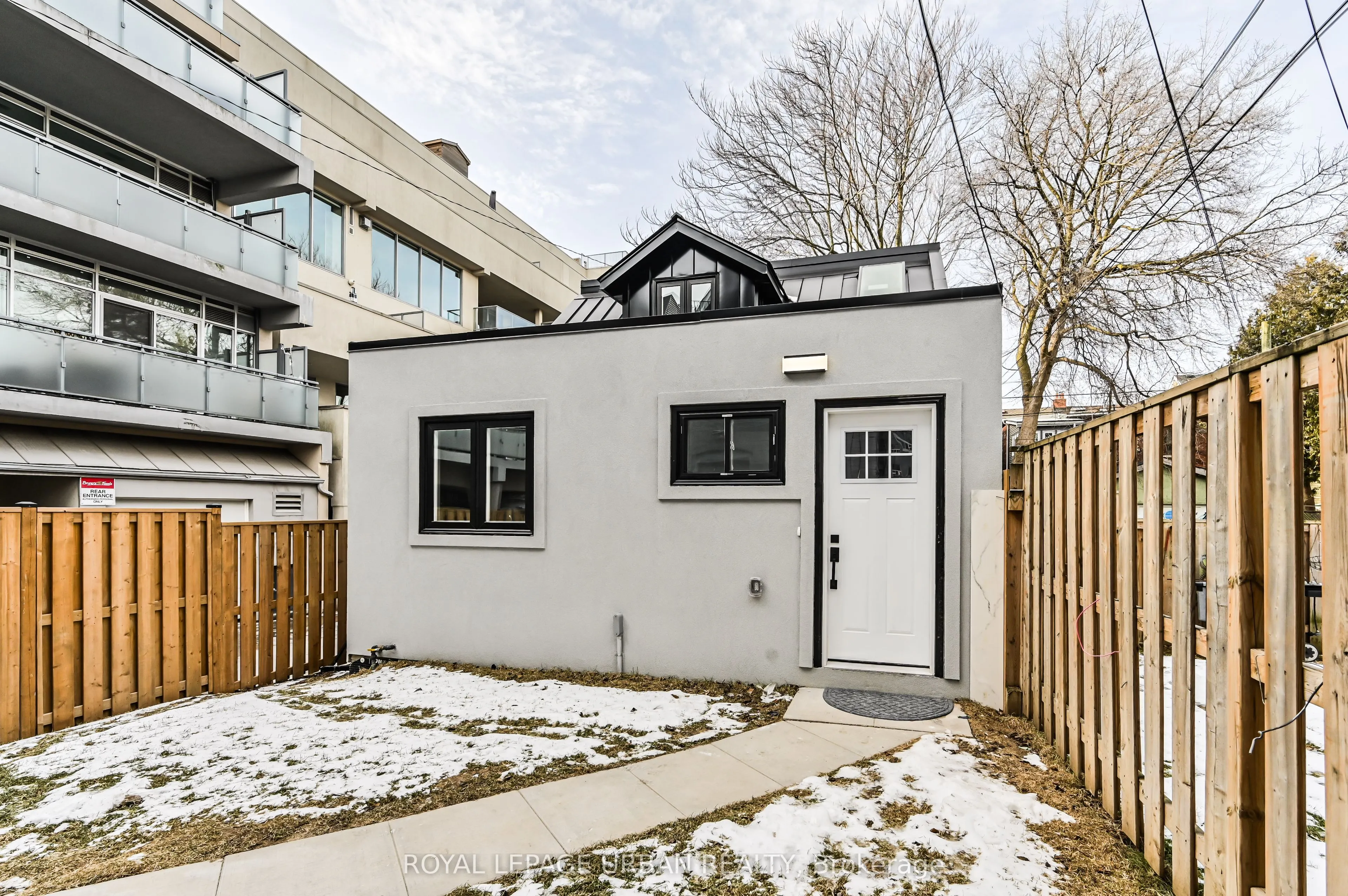 208 Woodbine Avenue