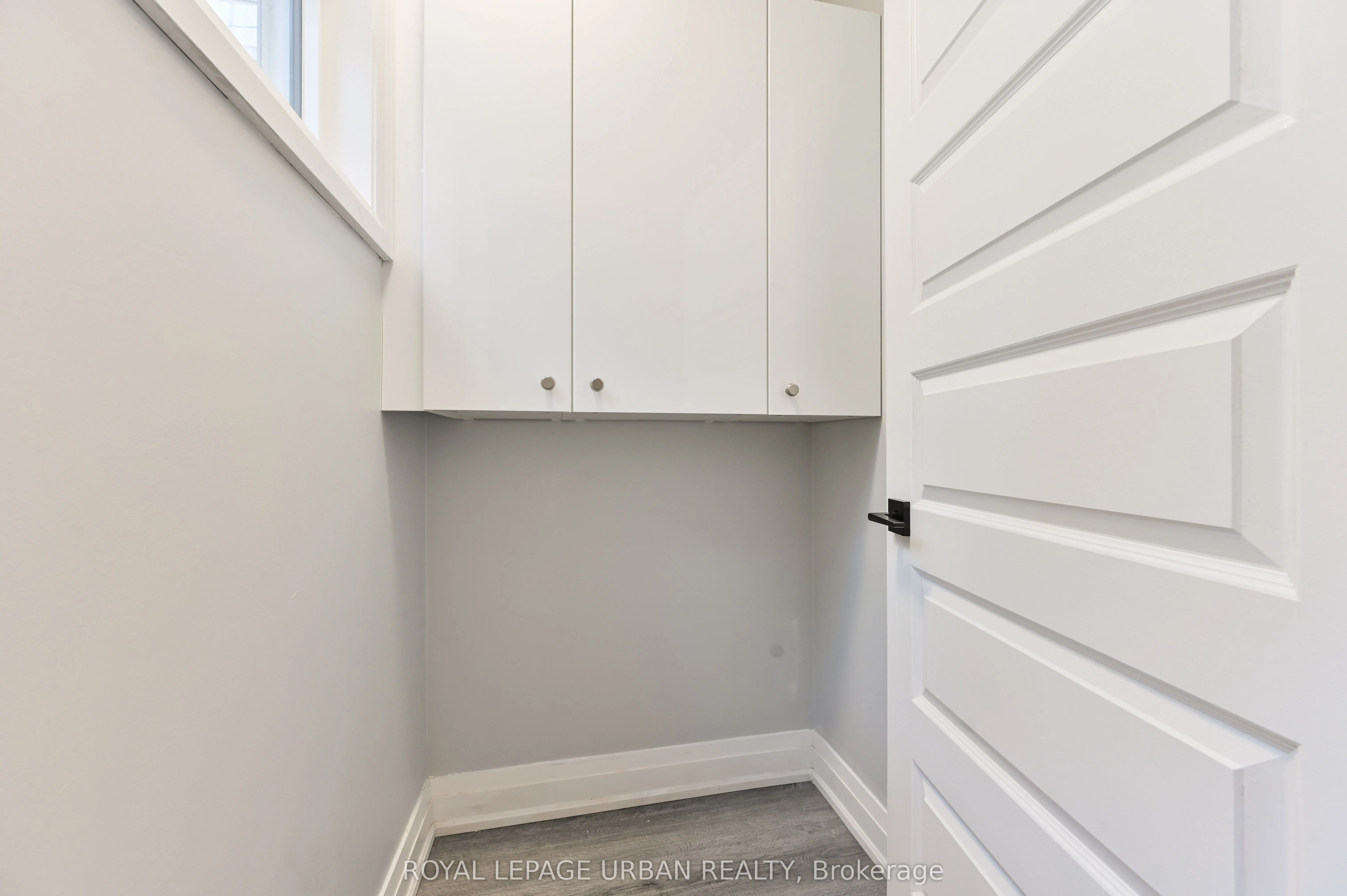 208 Woodbine Avenue