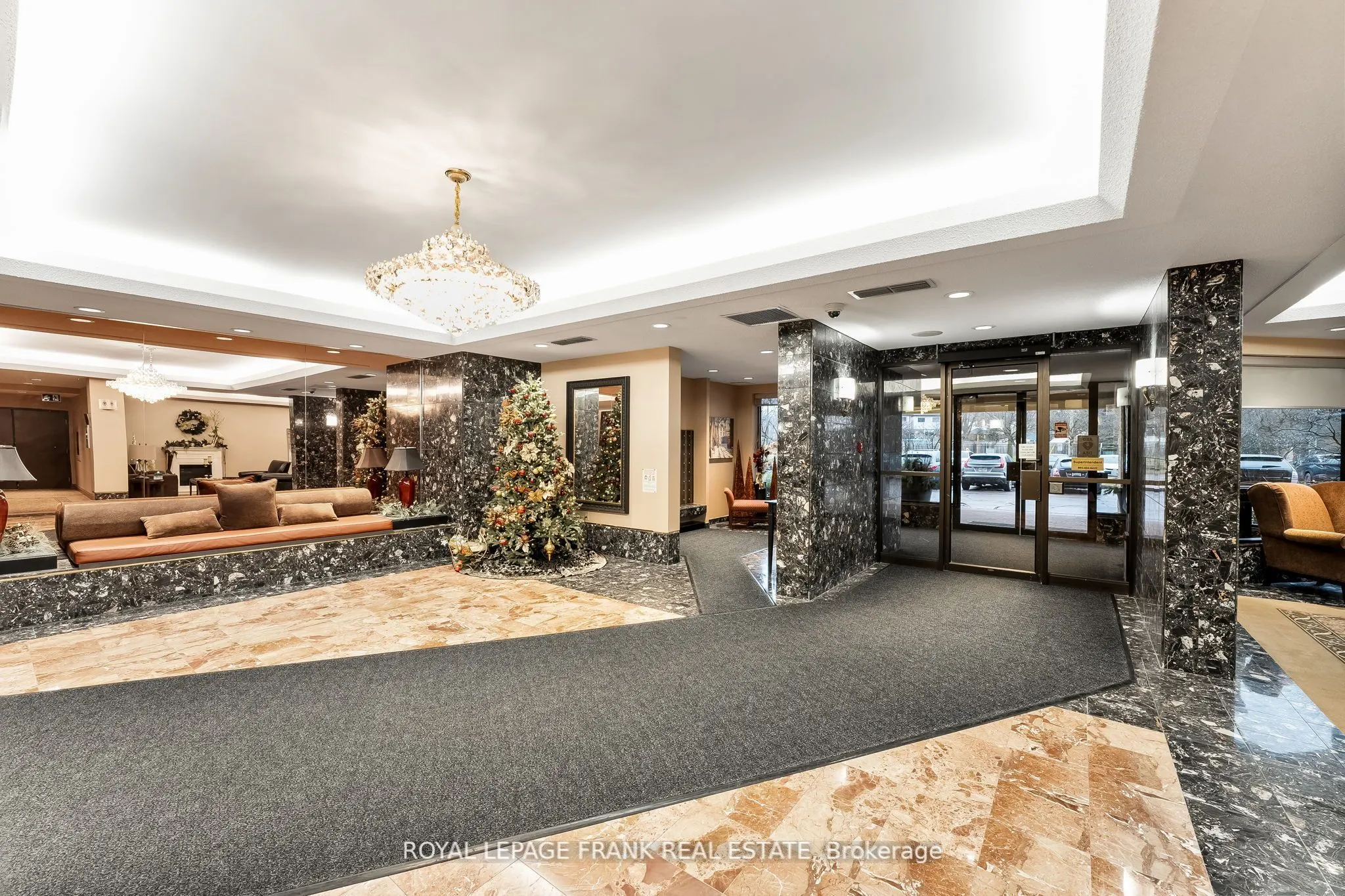 900 Wilson Road N, #1204