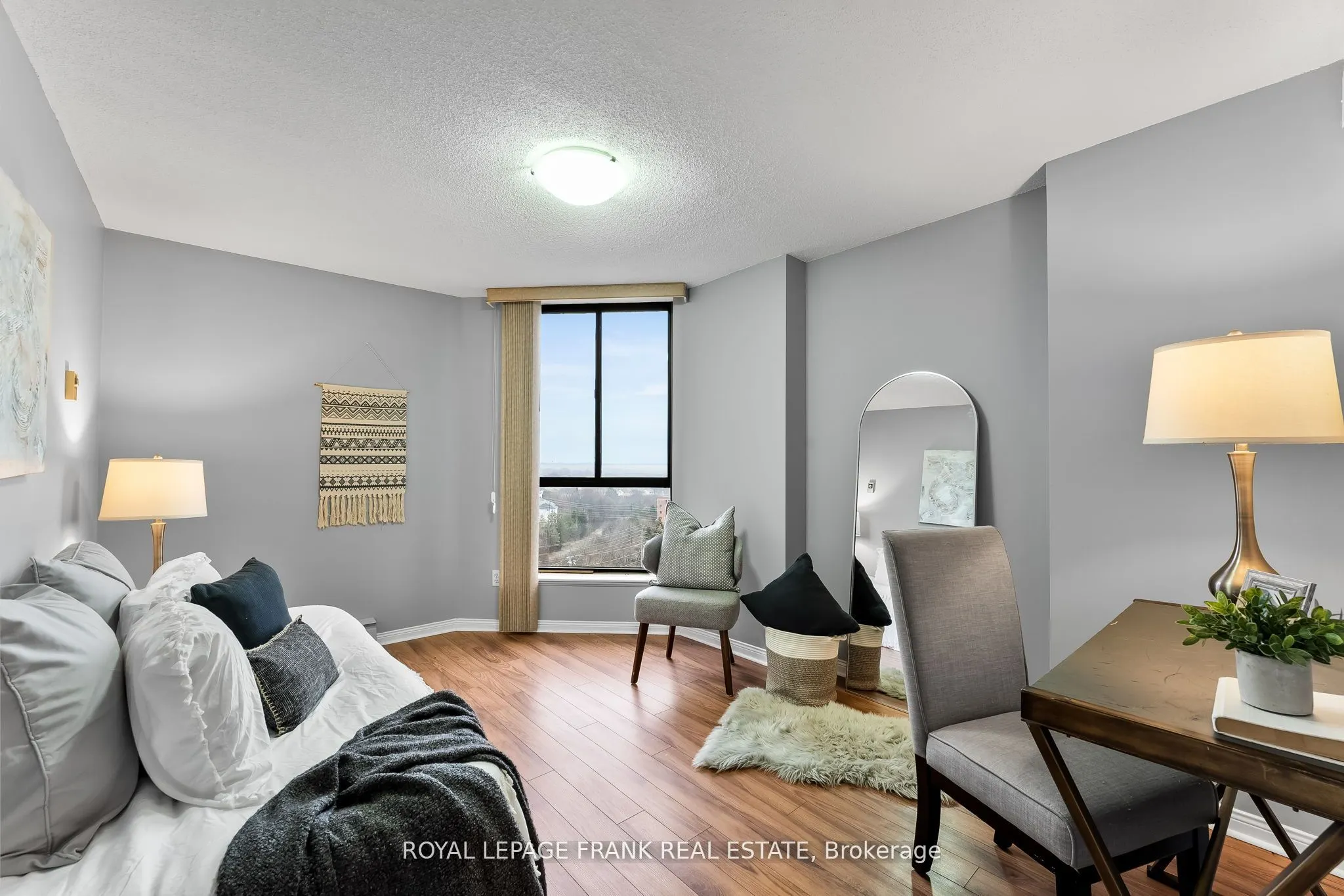 900 Wilson Road N, #1204