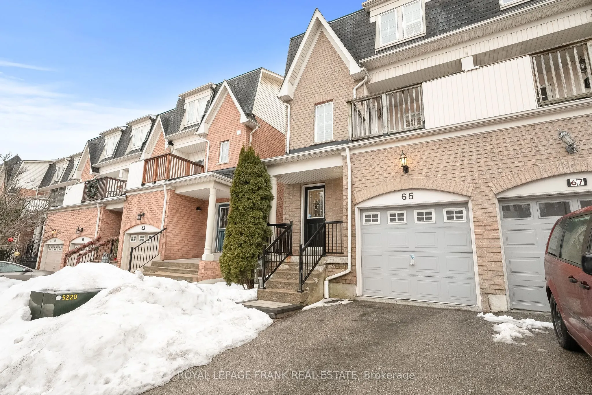 65 Sprucedale Way #31