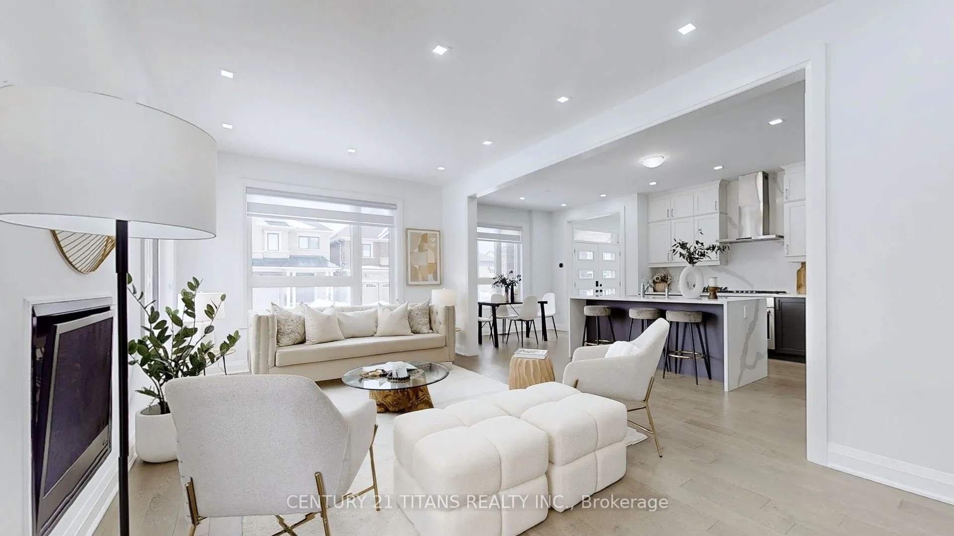 2909 Scotch Pine Lane