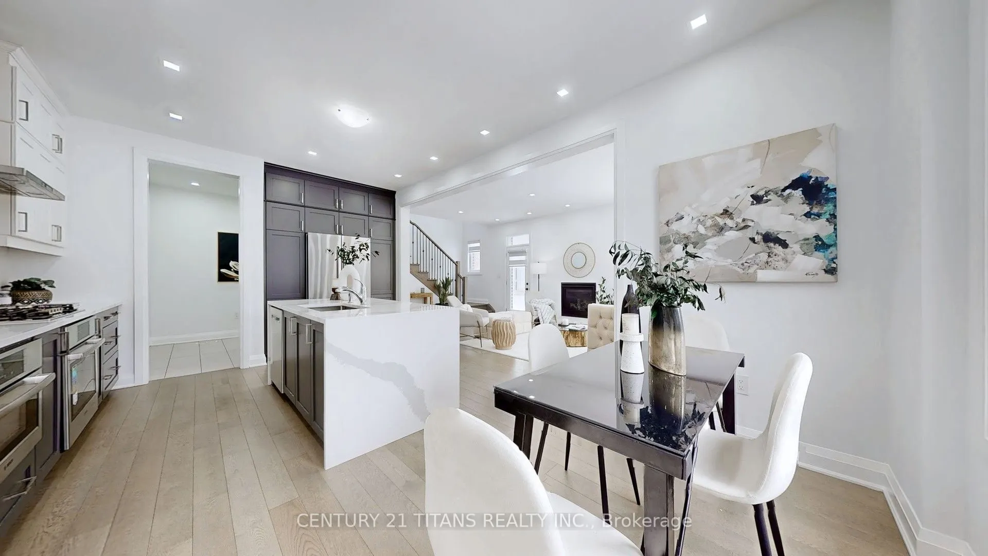 2909 Scotch Pine Lane