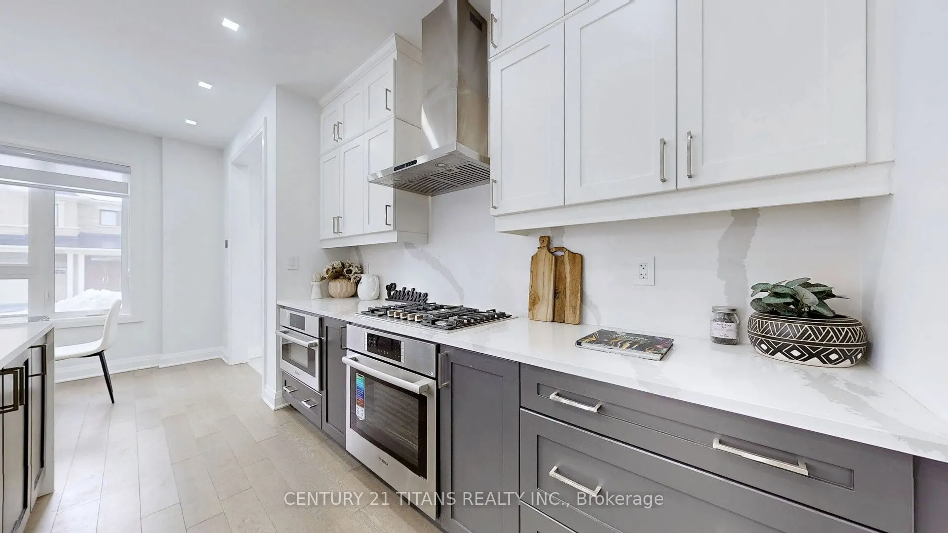 2909 Scotch Pine Lane