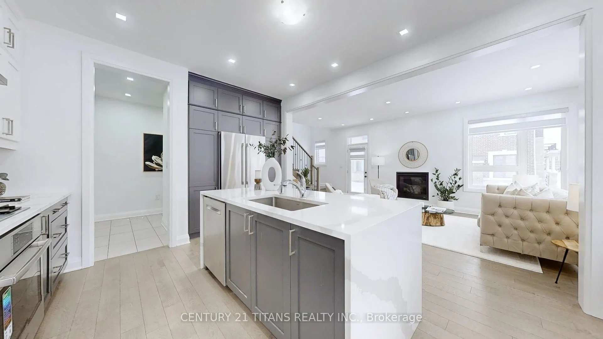 2909 Scotch Pine Lane