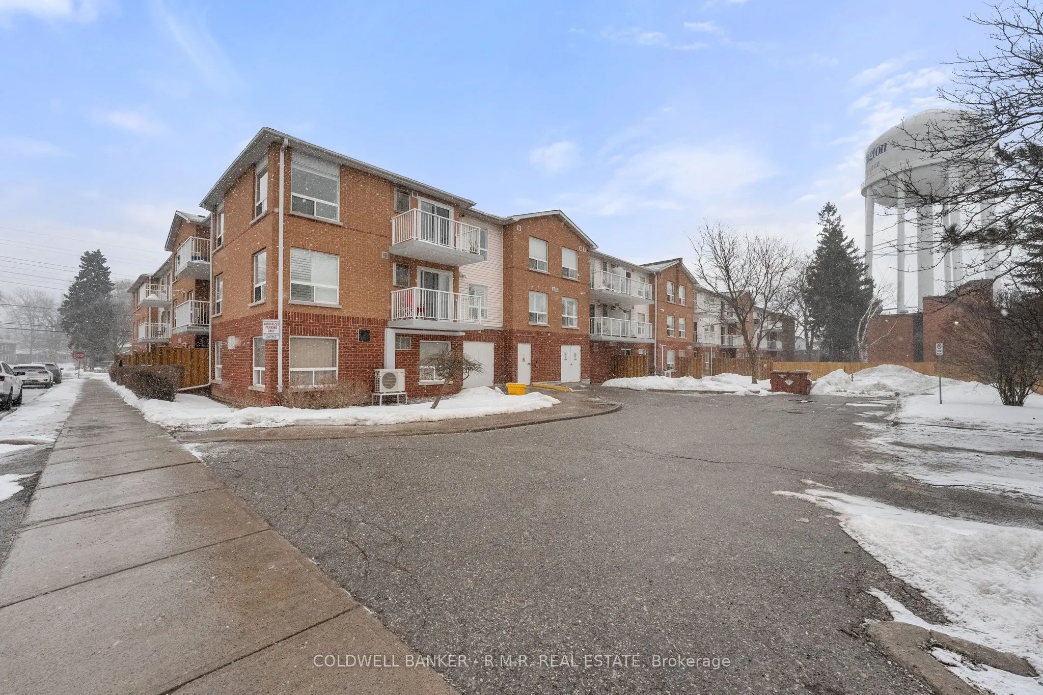 95 Wellington Street, #313