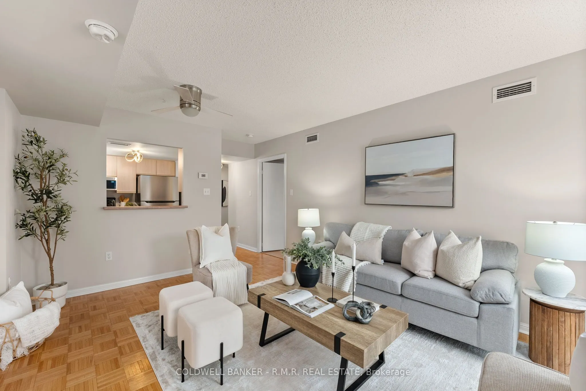 95 Wellington Street, #313