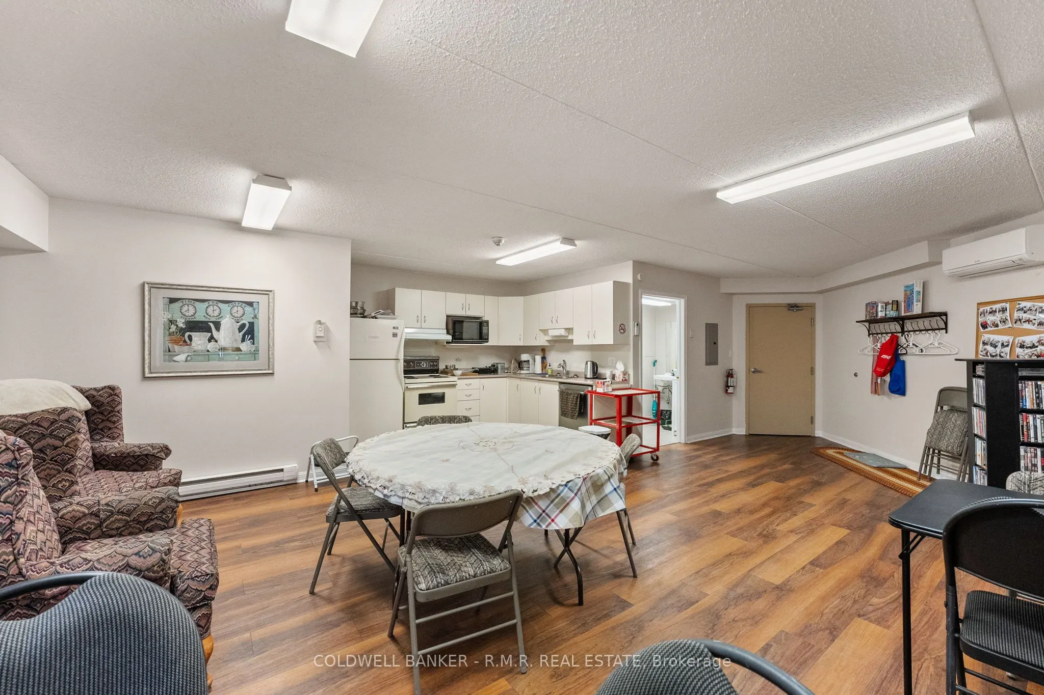 95 Wellington Street, #313