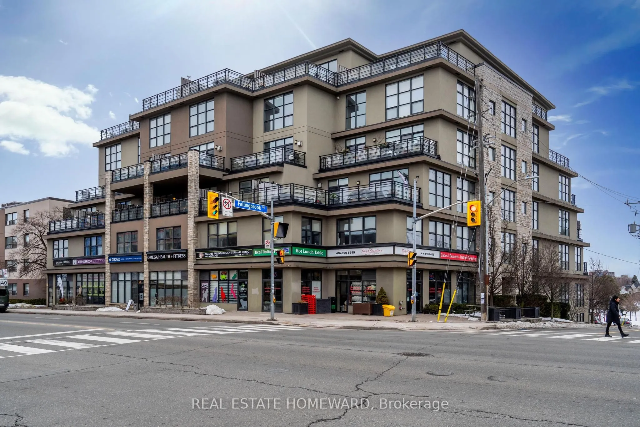 160 Fallingbrook Road, #304