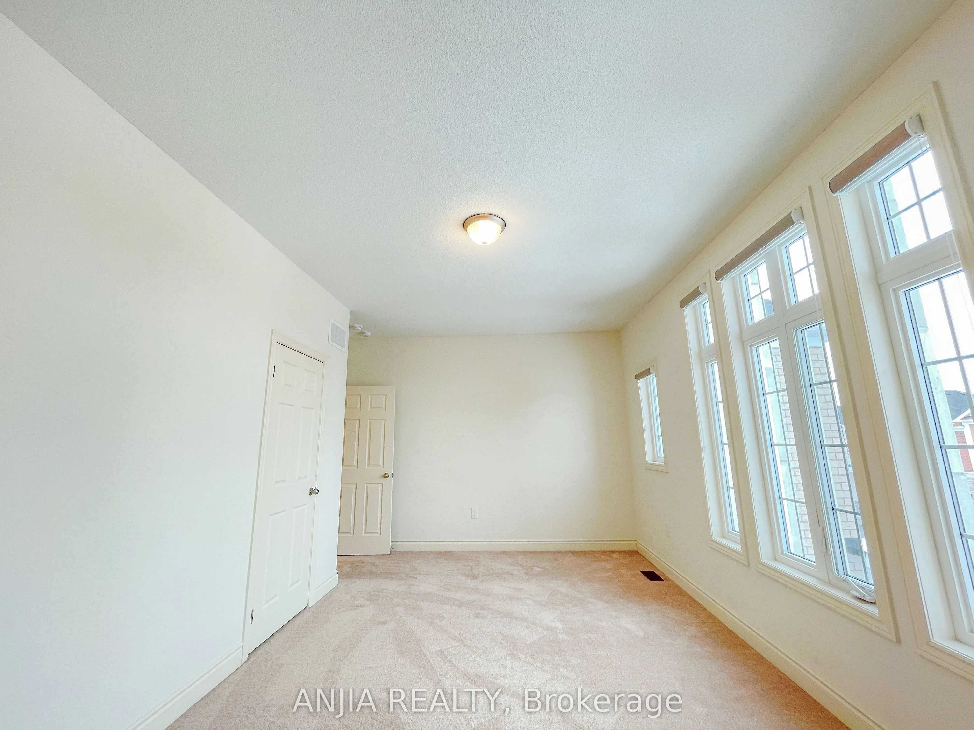 3 Creedon Crescent