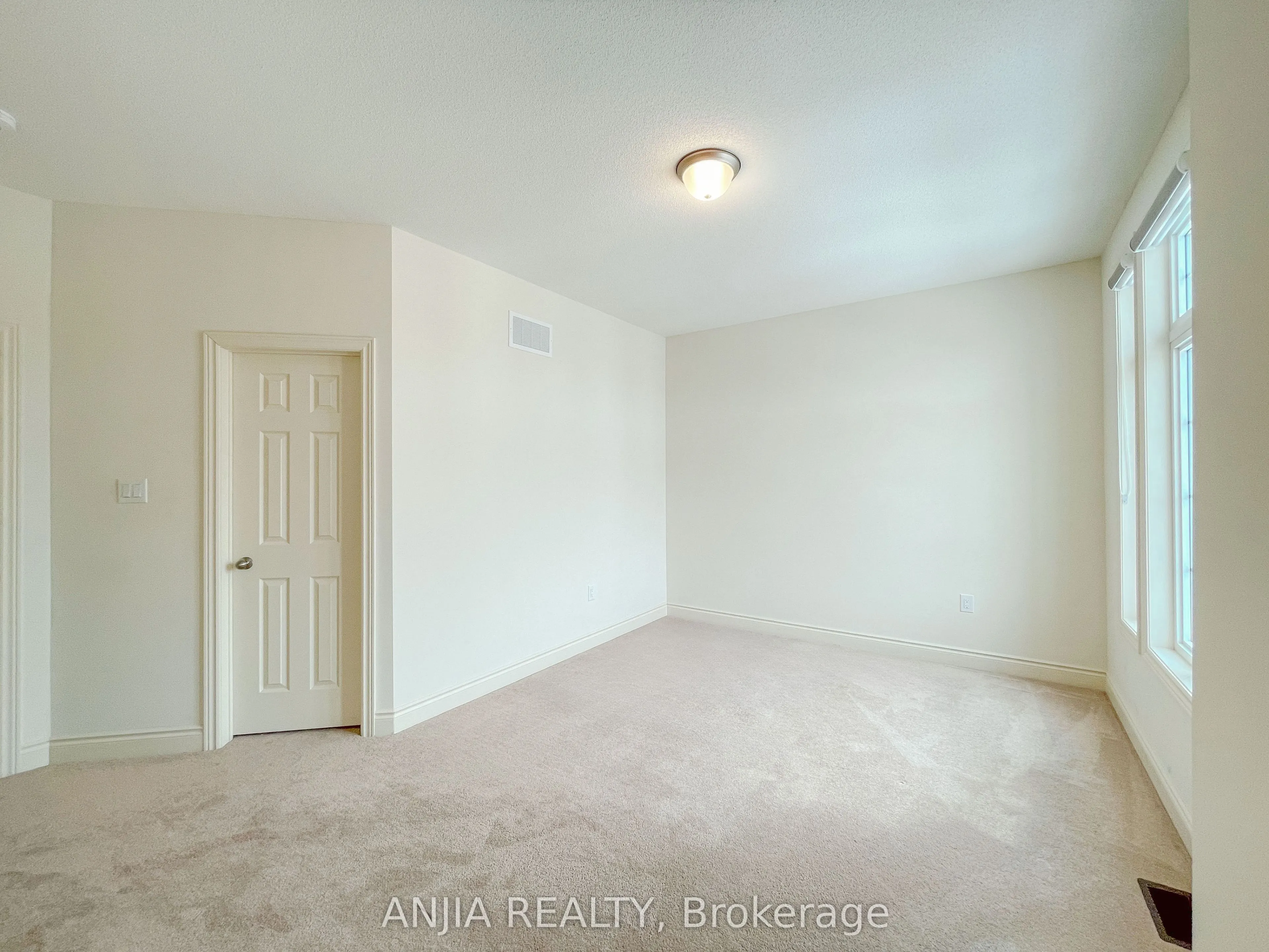 3 Creedon Crescent