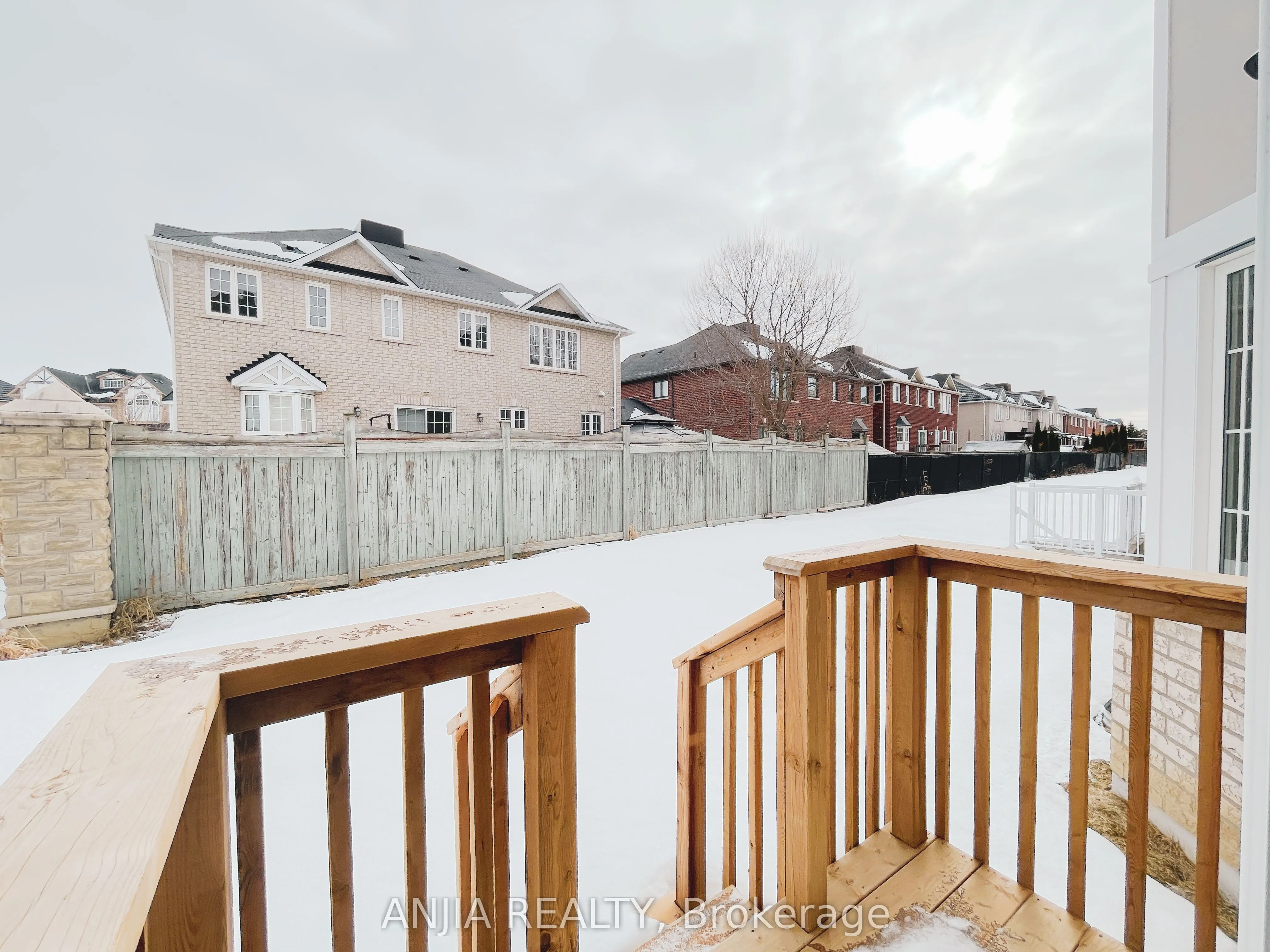 3 Creedon Crescent