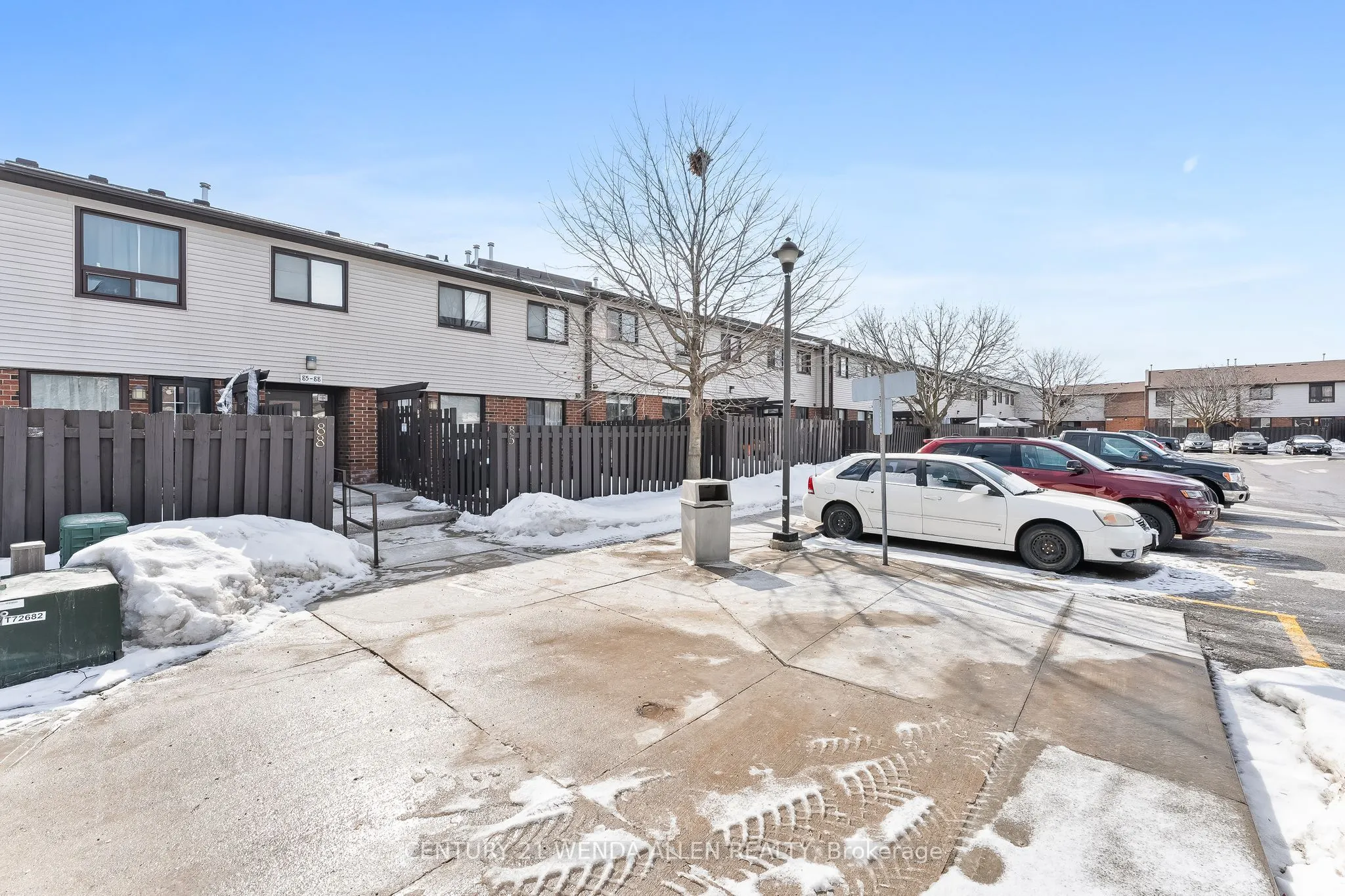 960 Glen Street, #84