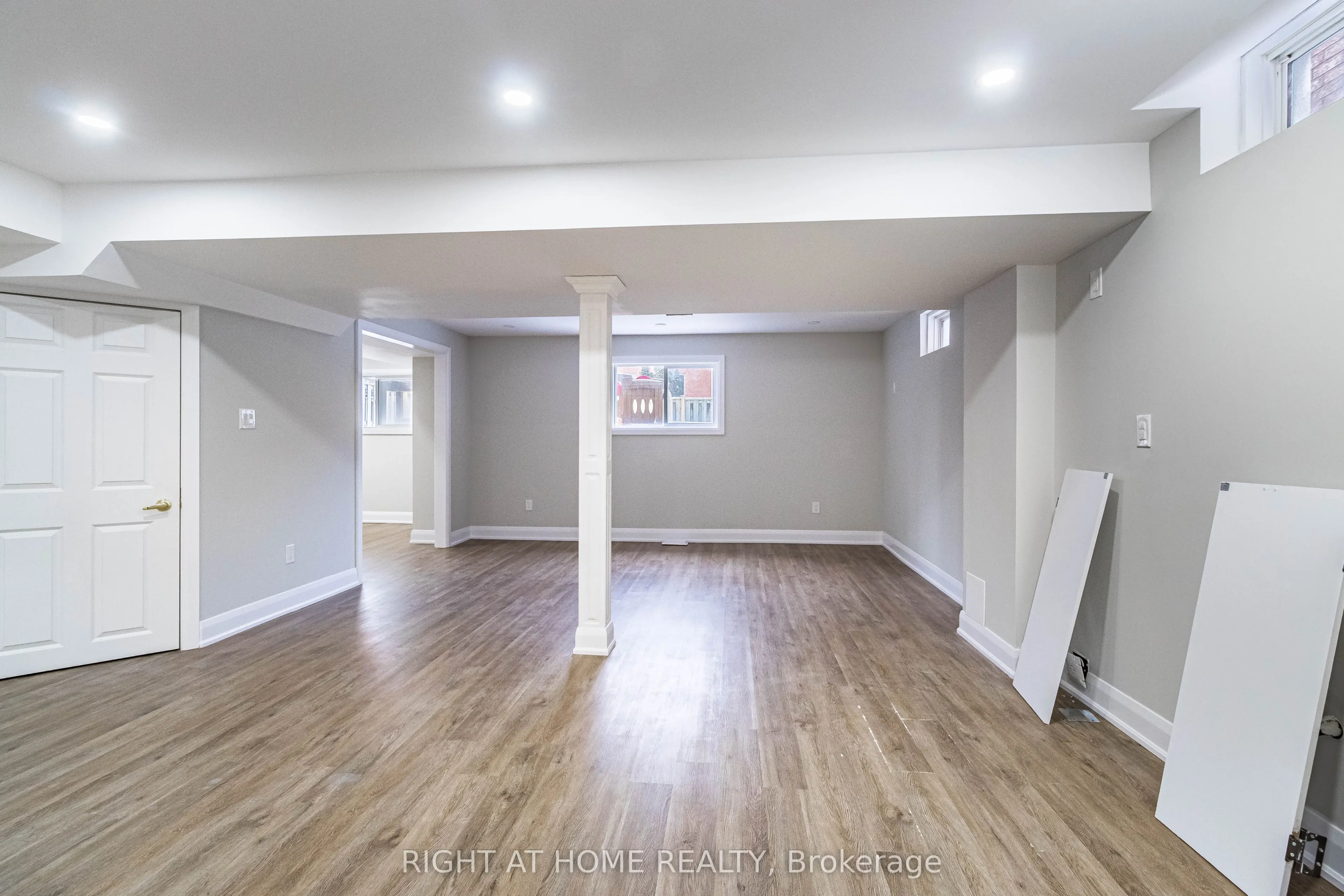 1446 Sandhurst Crescent