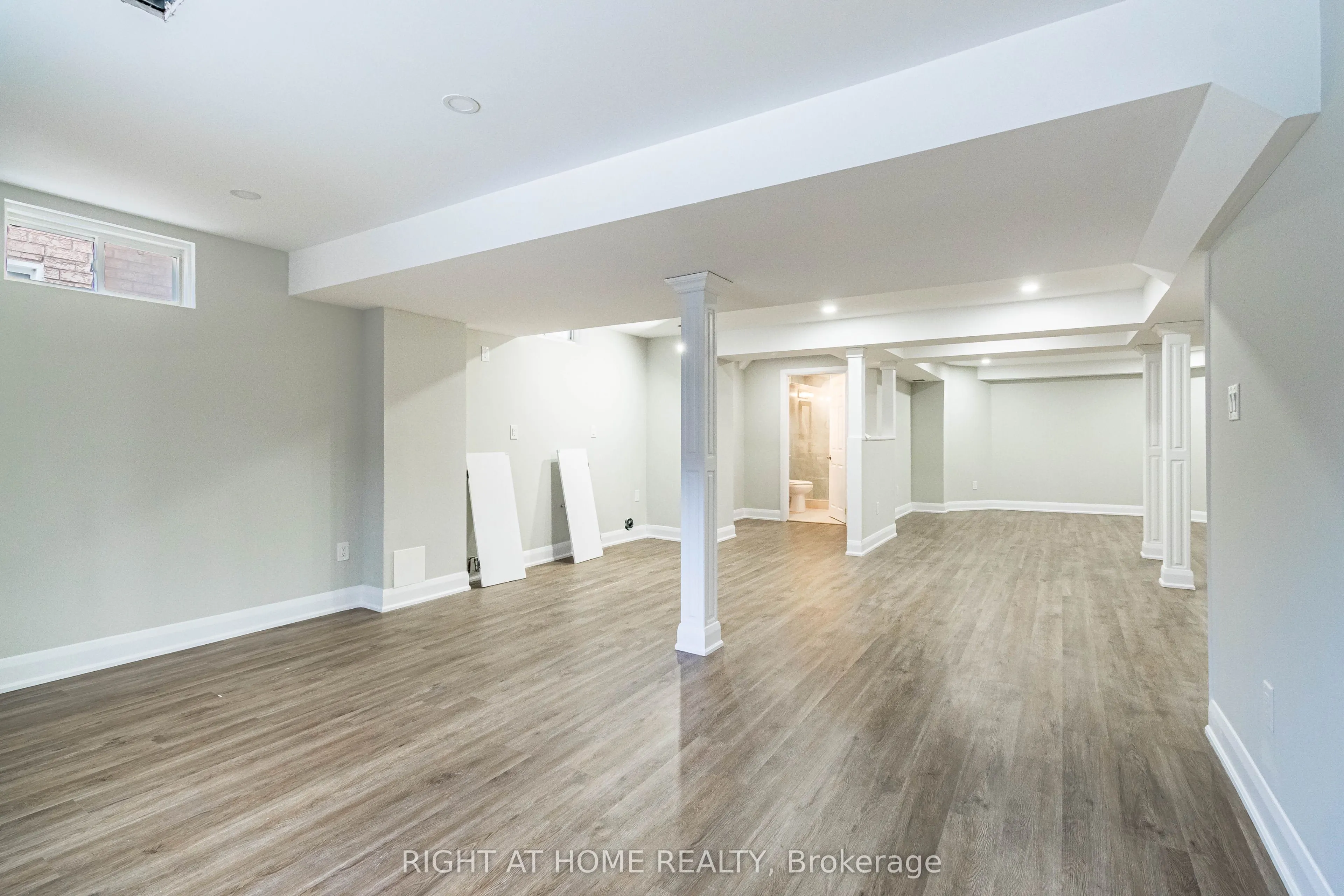 1446 Sandhurst Crescent