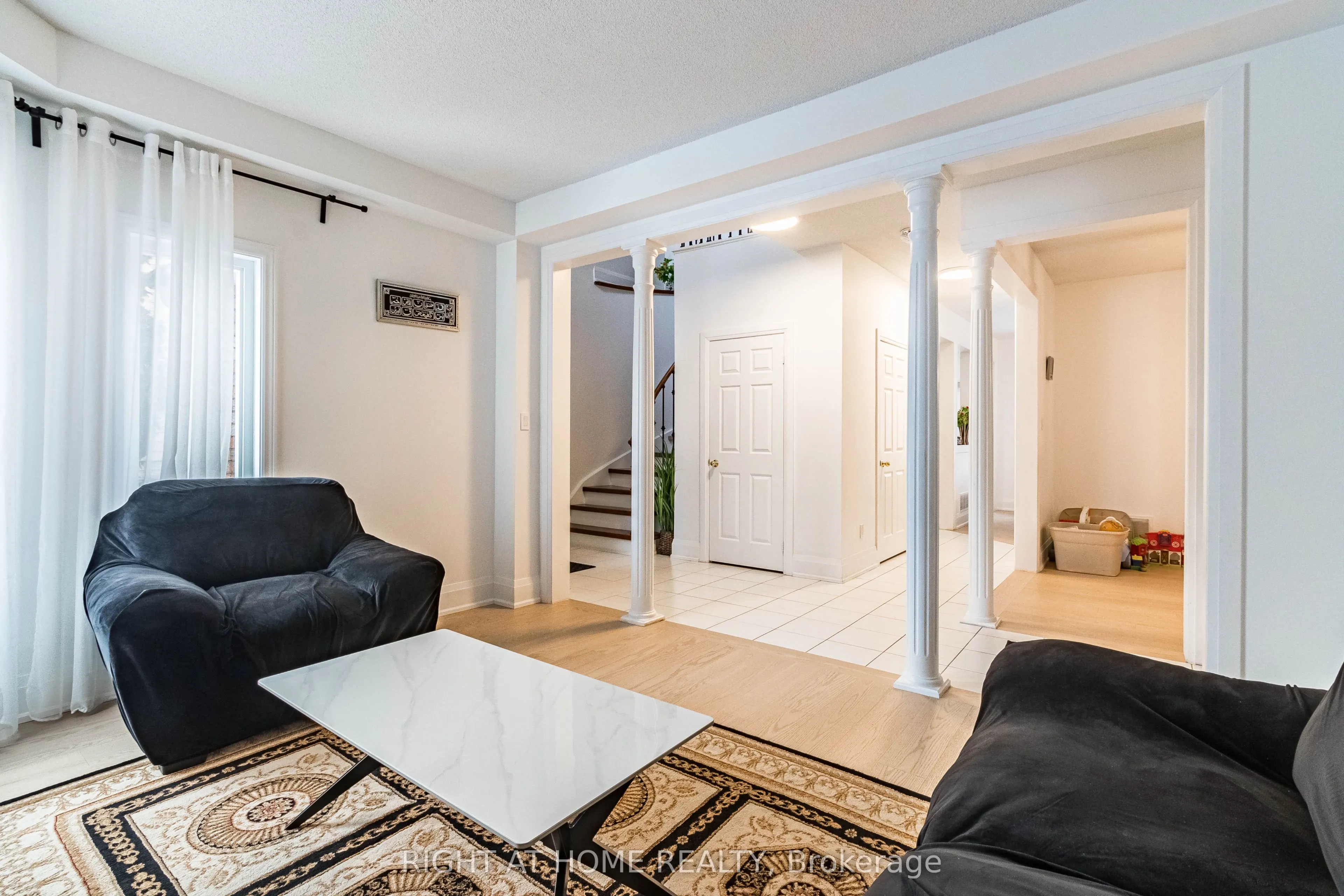 1446 Sandhurst Crescent