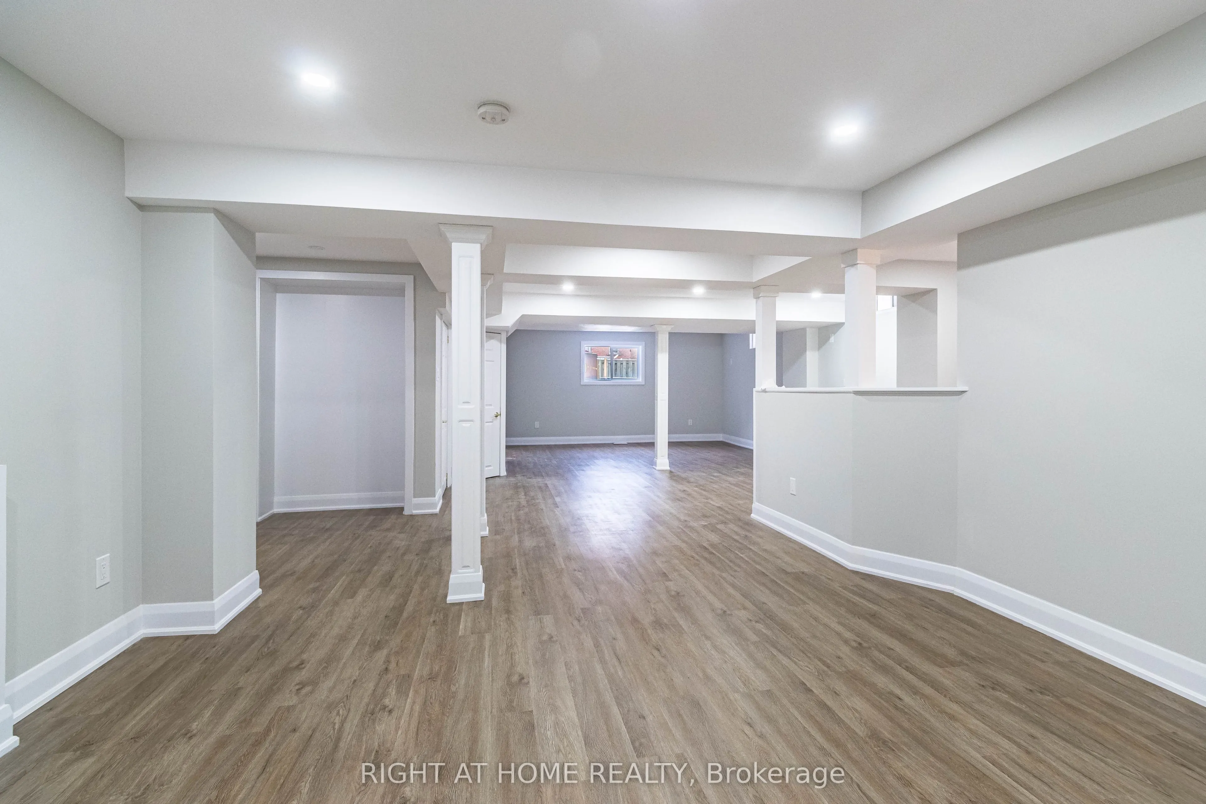 1446 Sandhurst Crescent