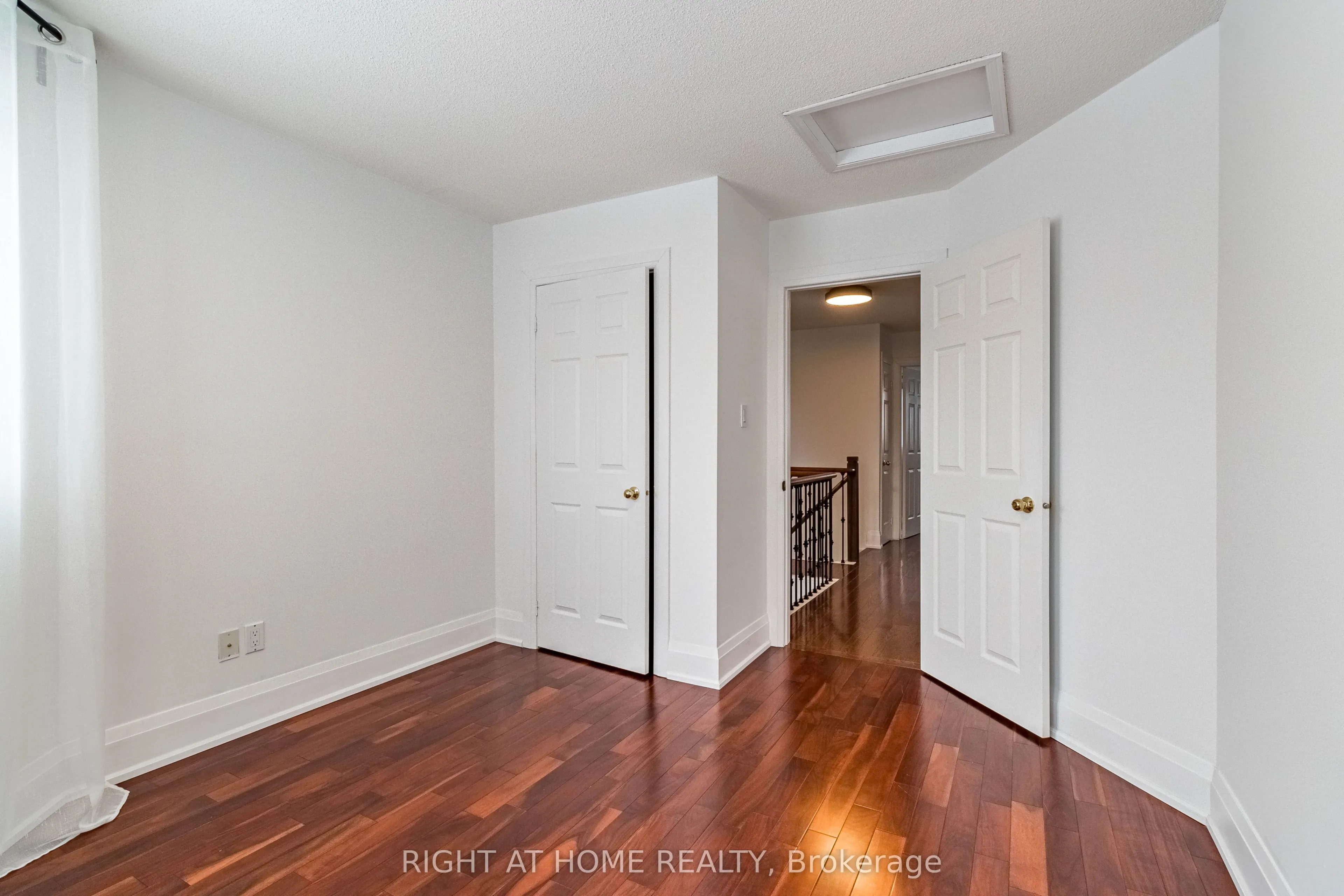 1446 Sandhurst Crescent