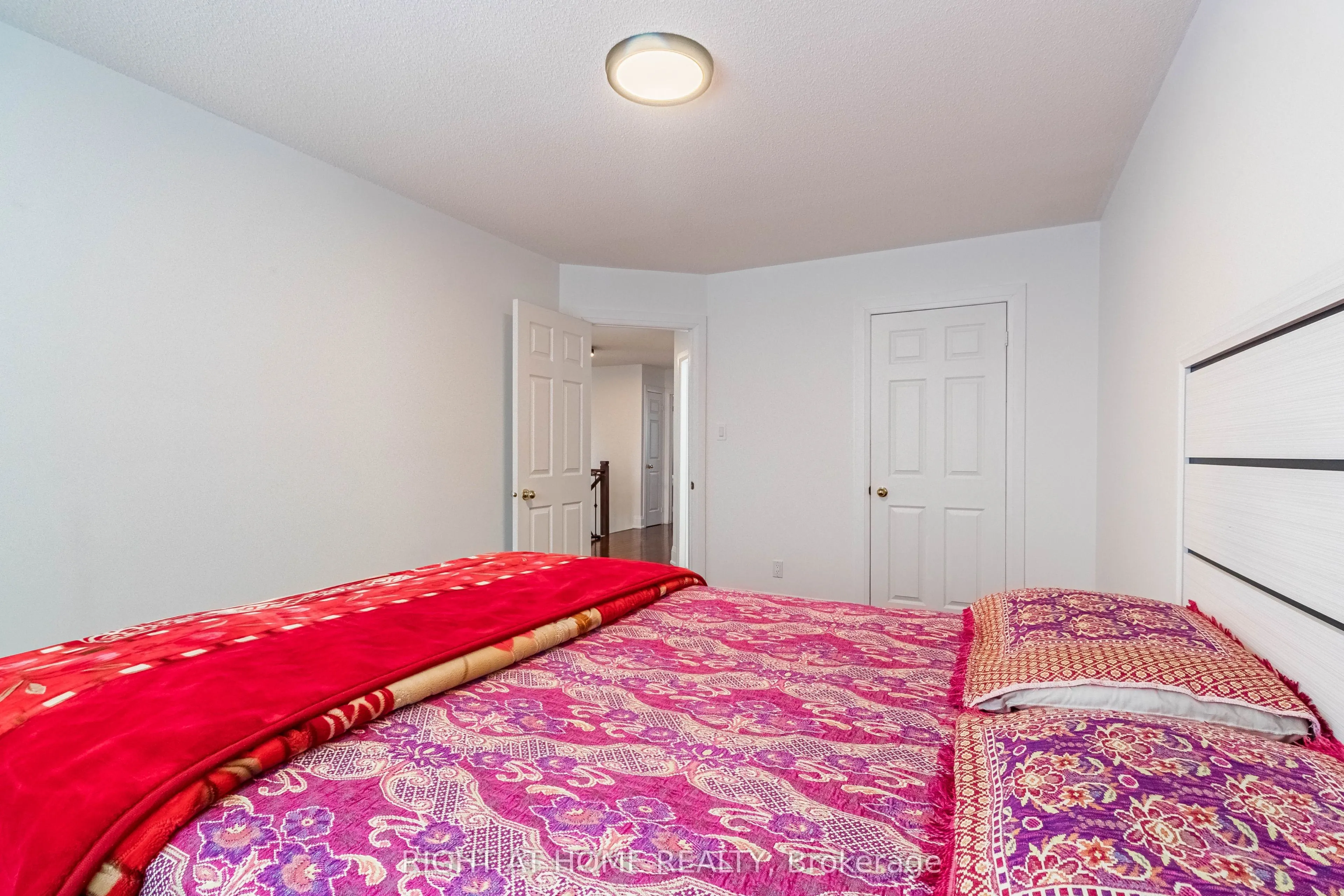 1446 Sandhurst Crescent