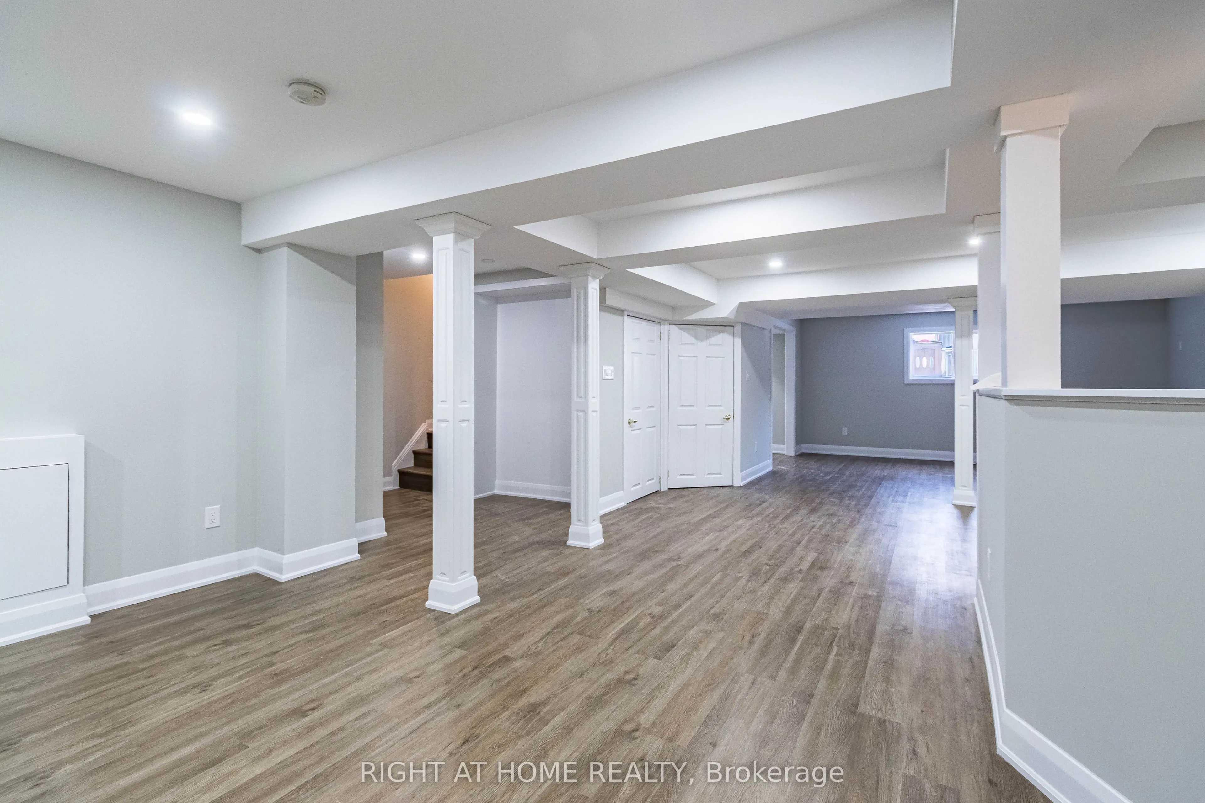 1446 Sandhurst Crescent