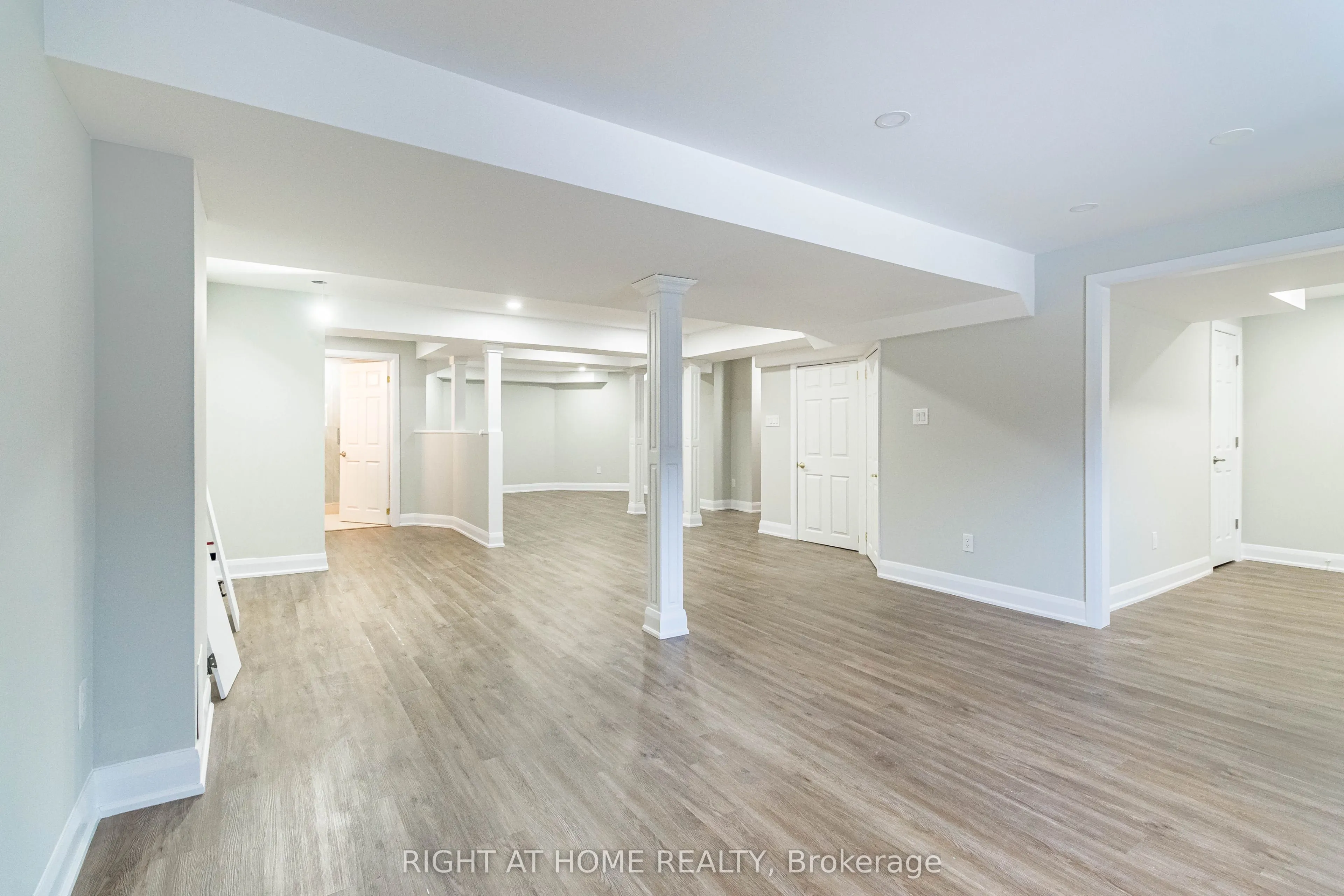 1446 Sandhurst Crescent
