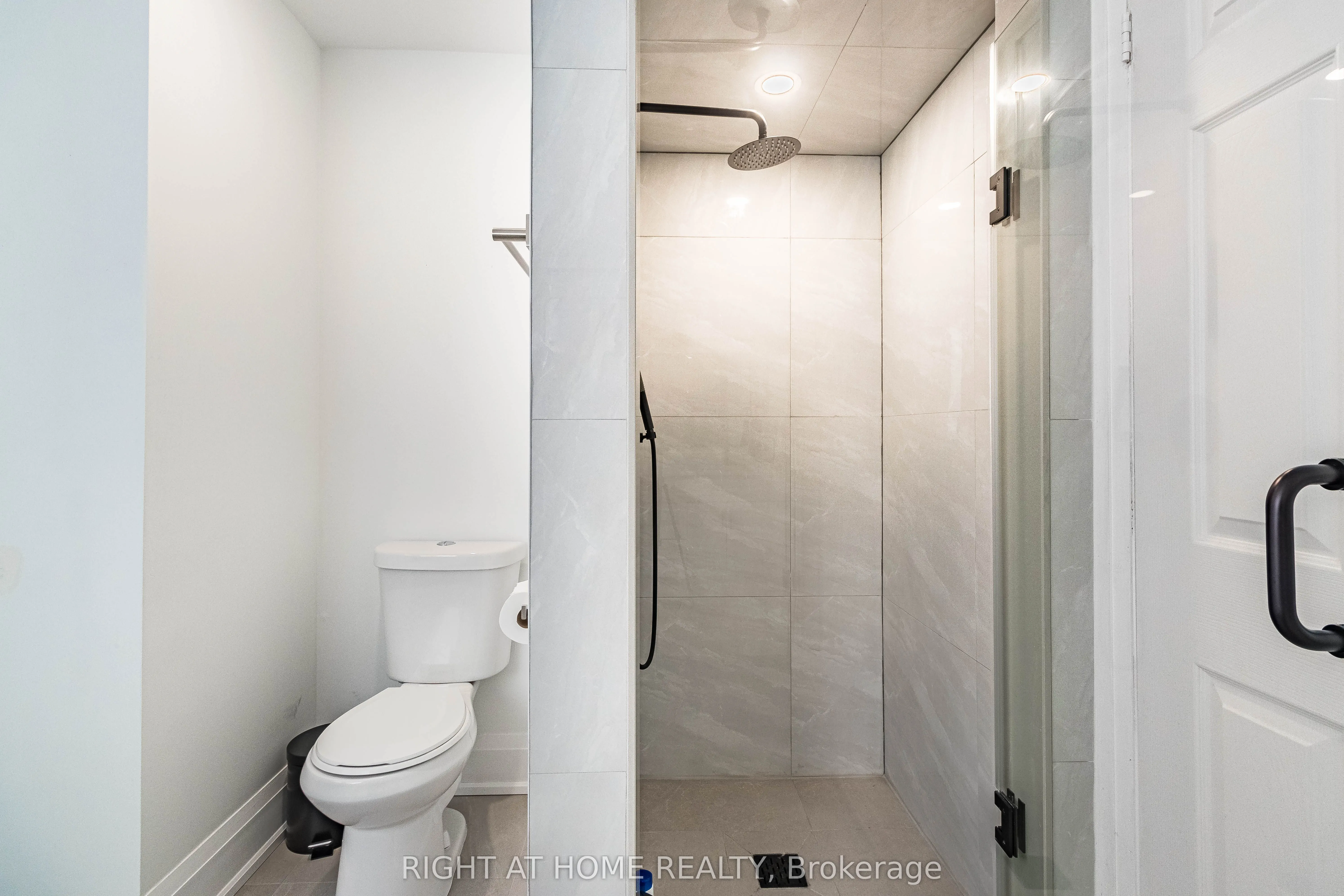 1446 Sandhurst Crescent