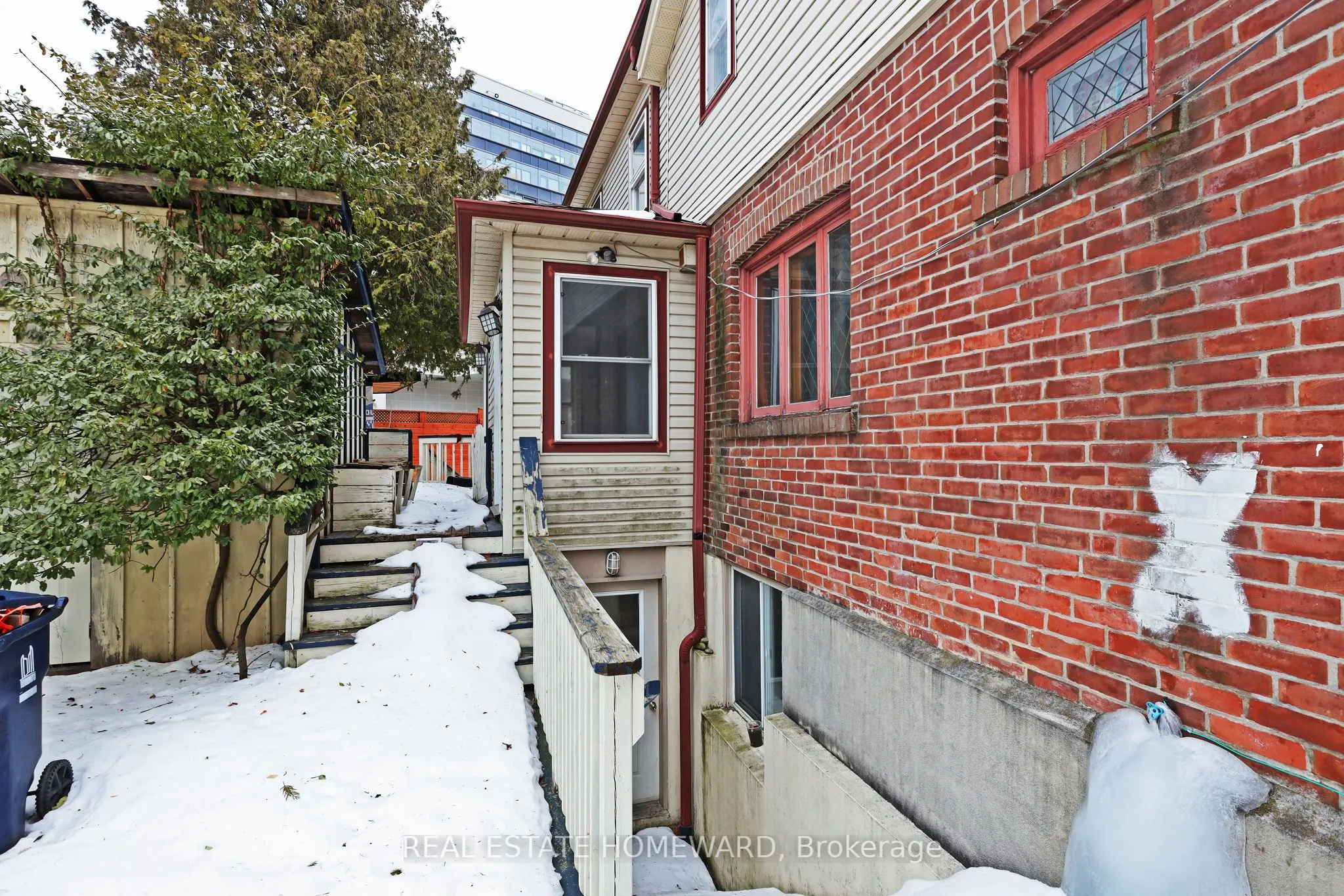 9 East Road