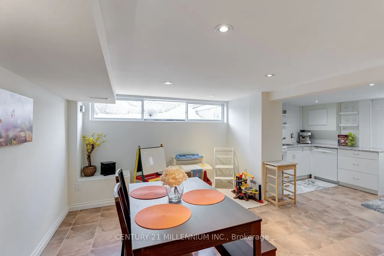61 Newlands Avenue