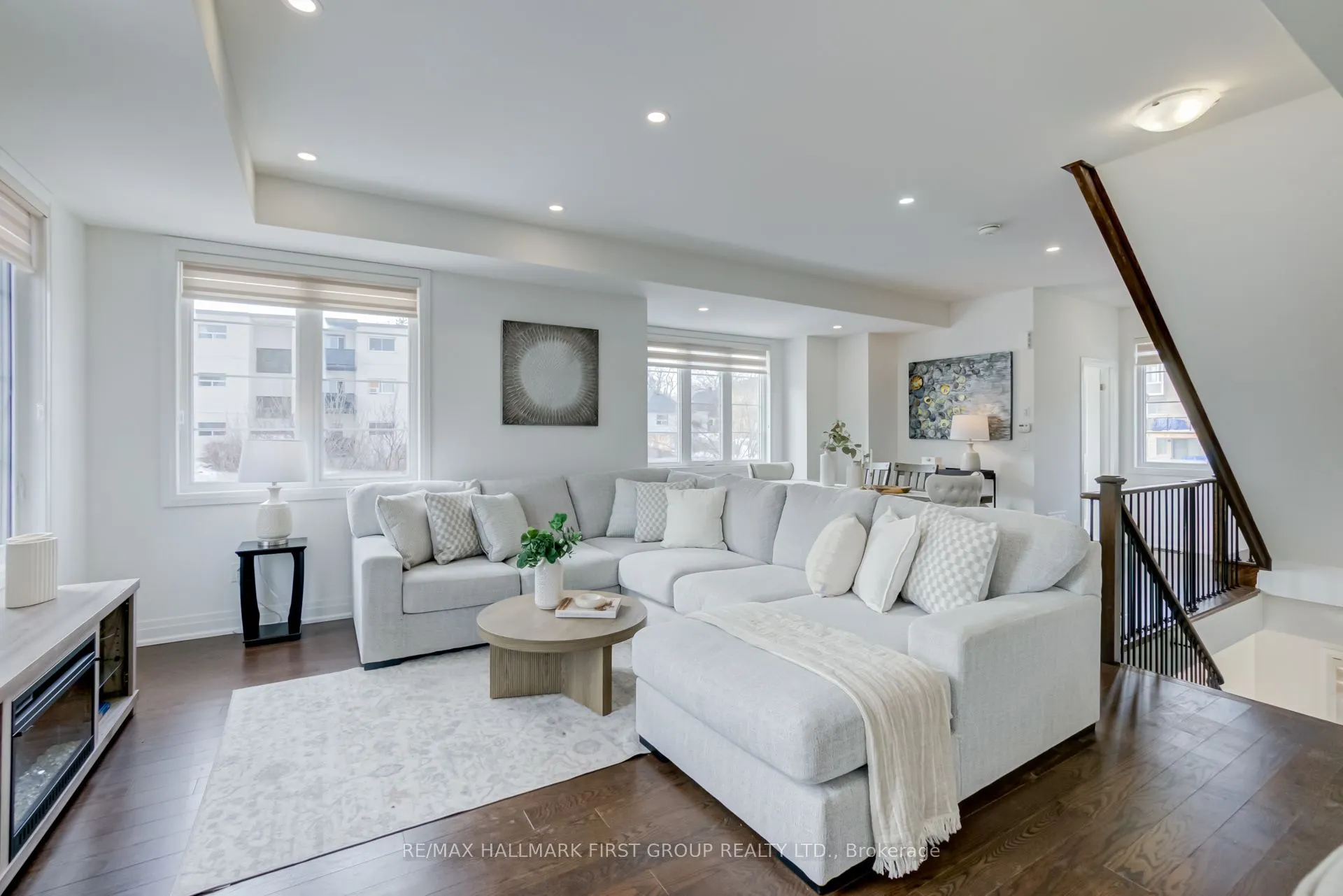 21 Nautical Way