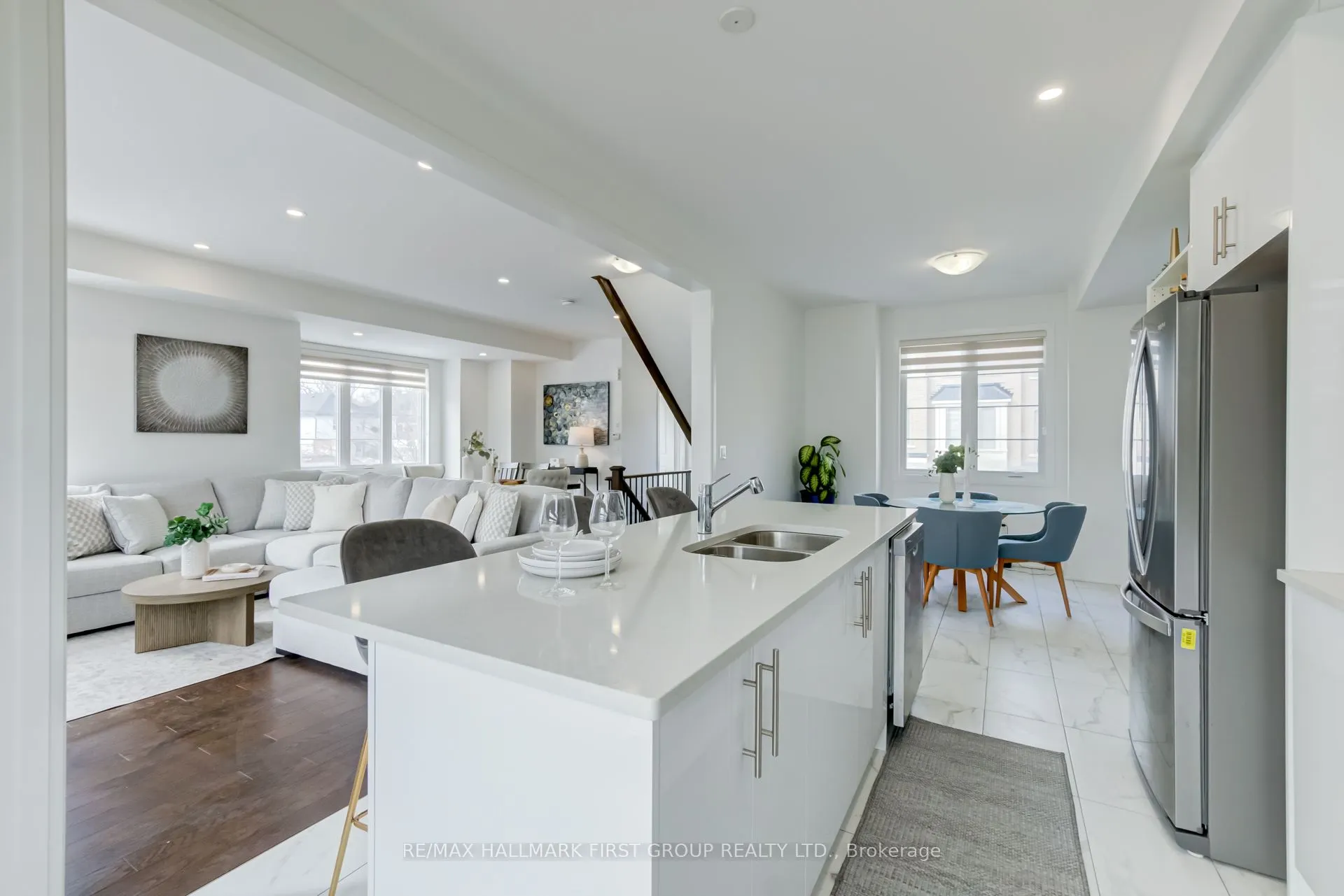 21 Nautical Way