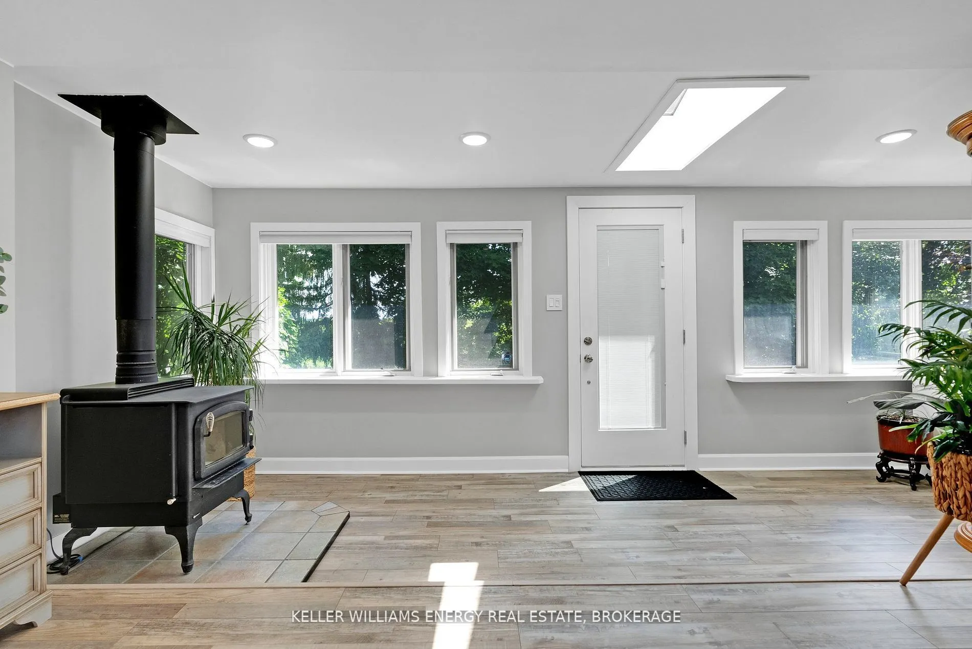 978 Newtonville Road