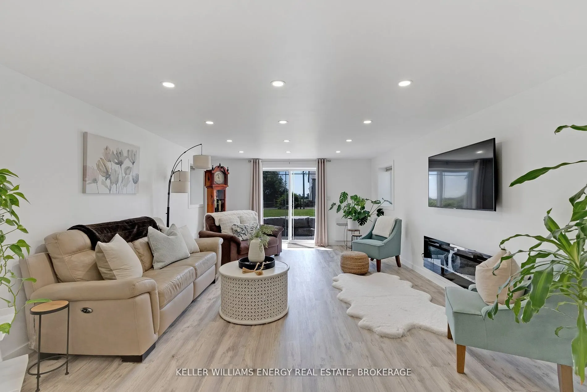 978 Newtonville Road