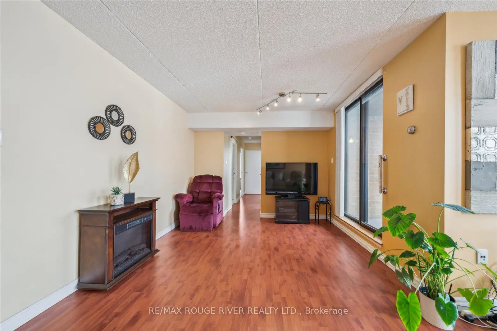 1535 Diefenbaker Court, #601