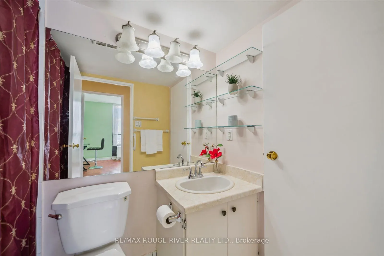 1535 Diefenbaker Court, #601