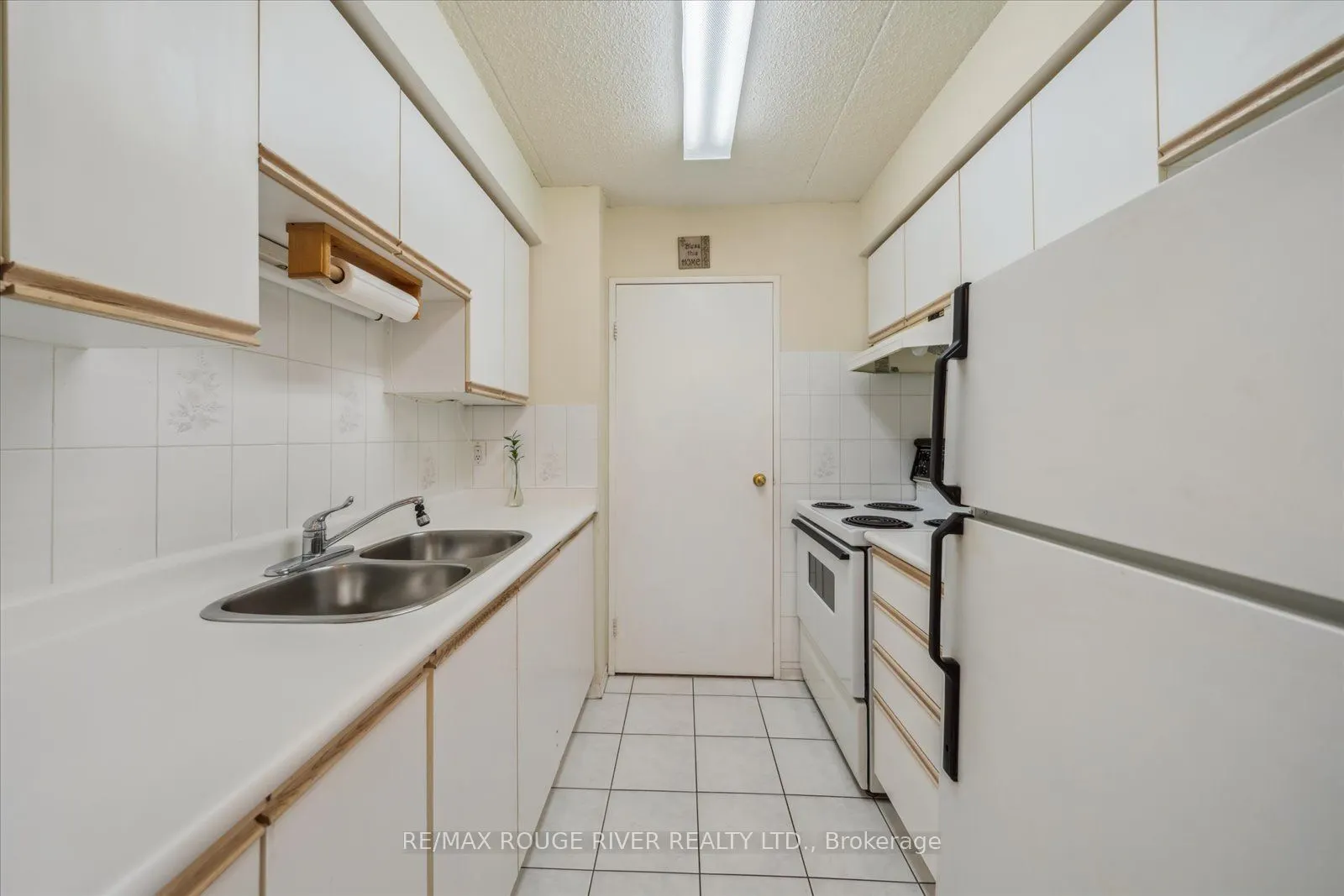 1535 Diefenbaker Court, #601