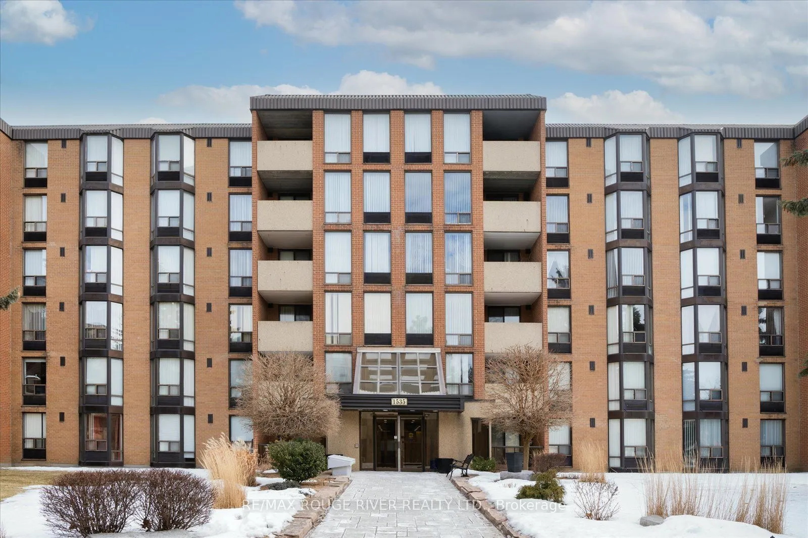 1535 Diefenbaker Court, #601