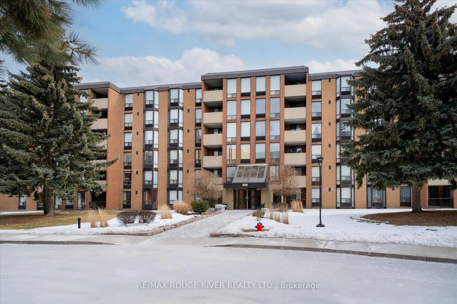 1535 Diefenbaker Court, #601