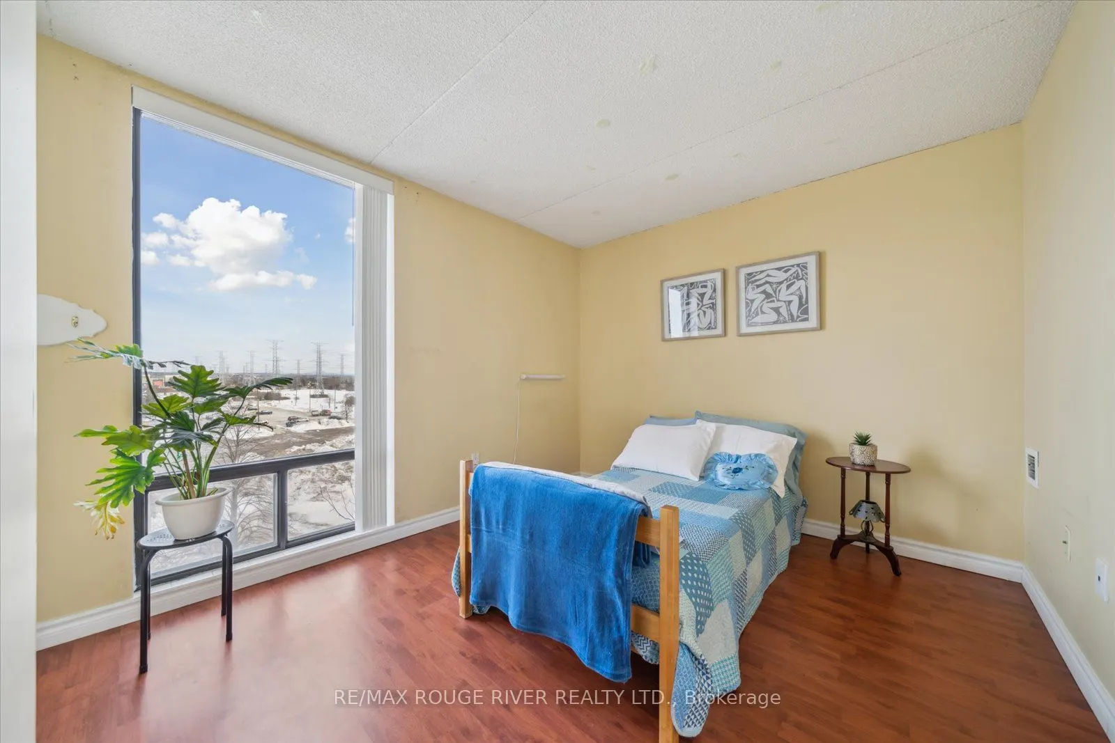 1535 Diefenbaker Court, #601