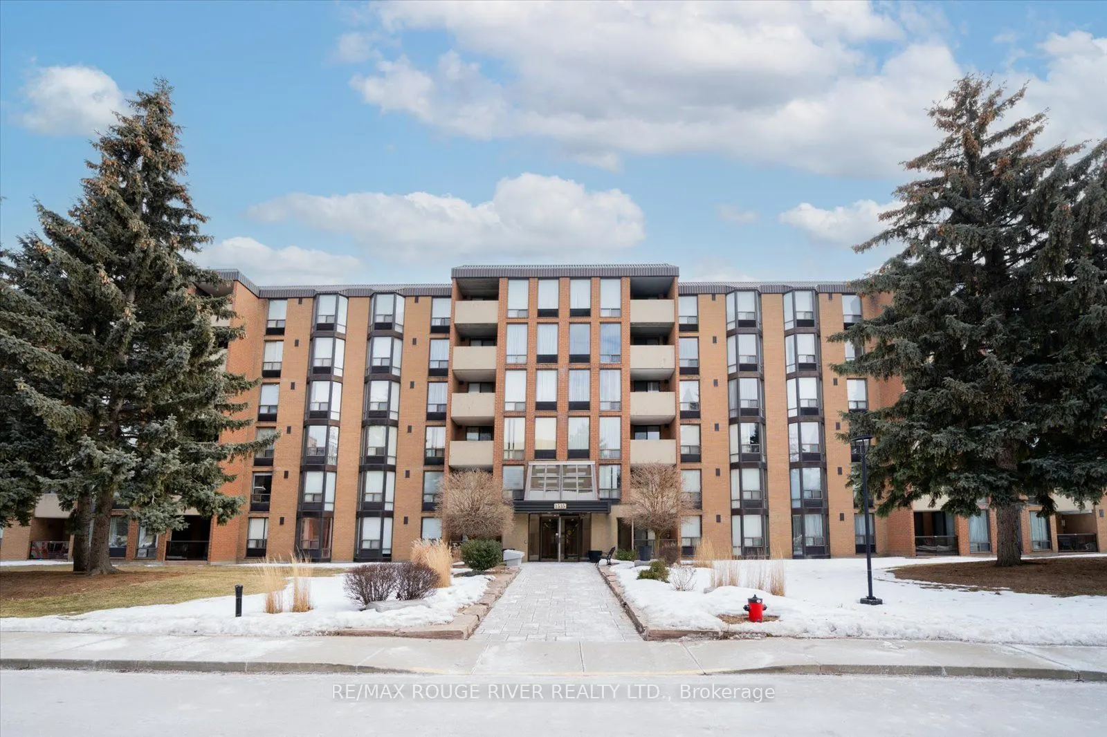 1535 Diefenbaker Court, #601