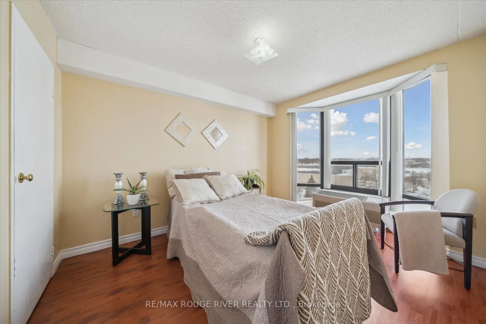 1535 Diefenbaker Court, #601